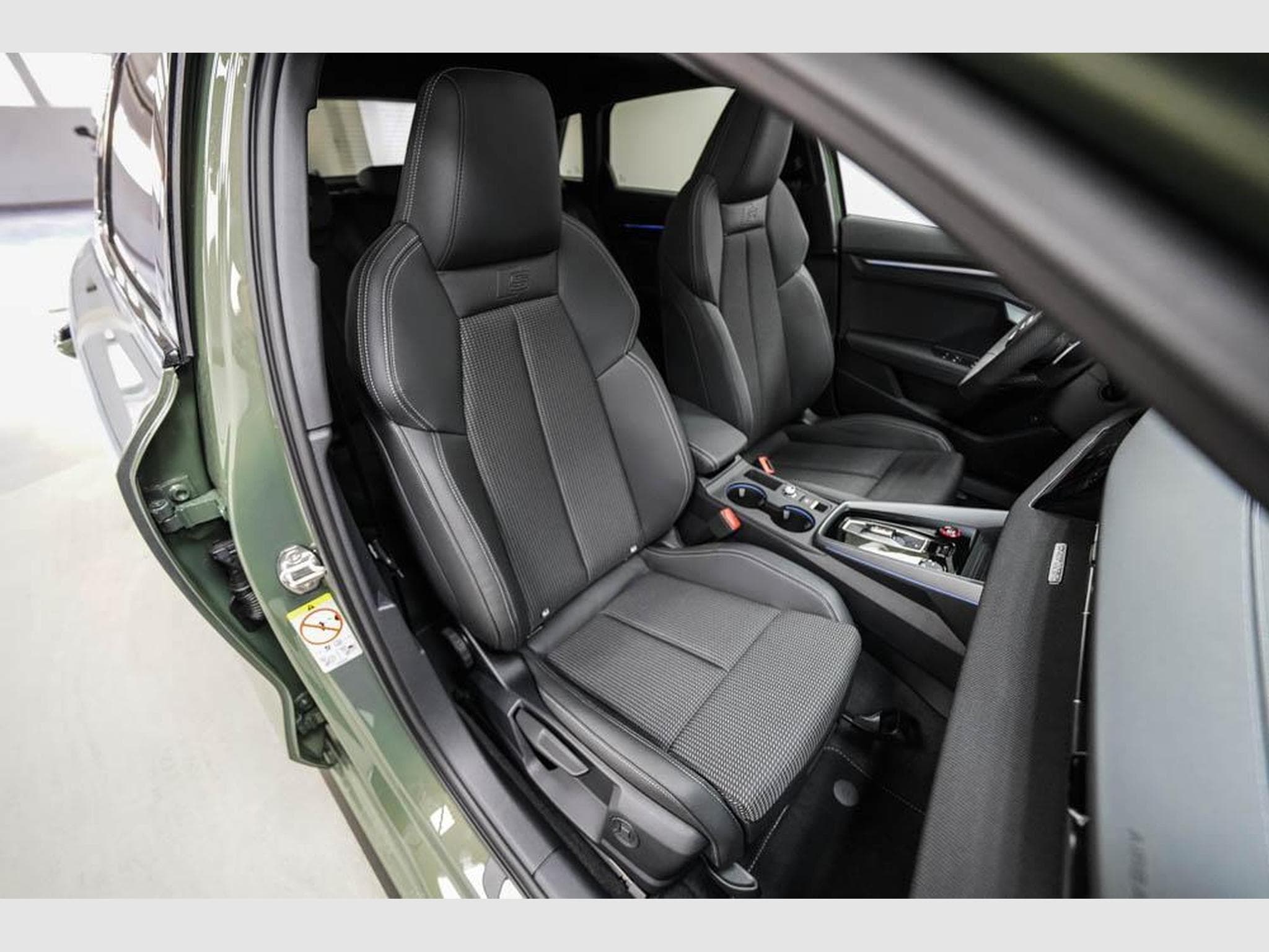 Audi S3 Sportback 2,0 TFSI (2026) - Photo 21