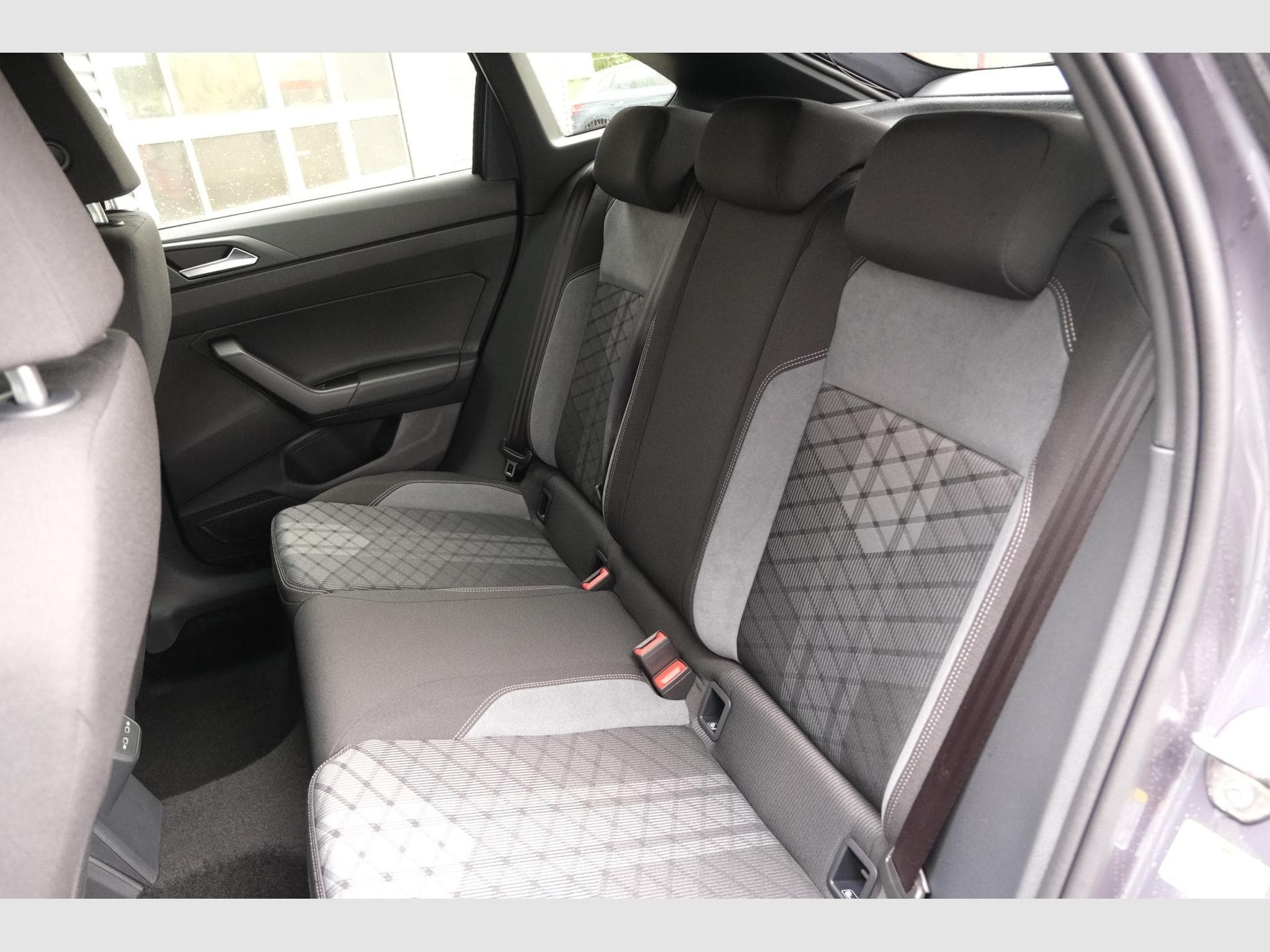 VW Taigo 1.5 TSI DSG (2026) - Photo 7