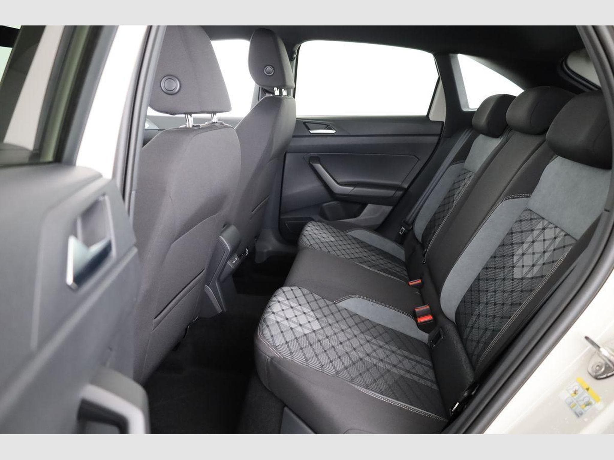 VW Taigo R-Line (2026) - Photo 10