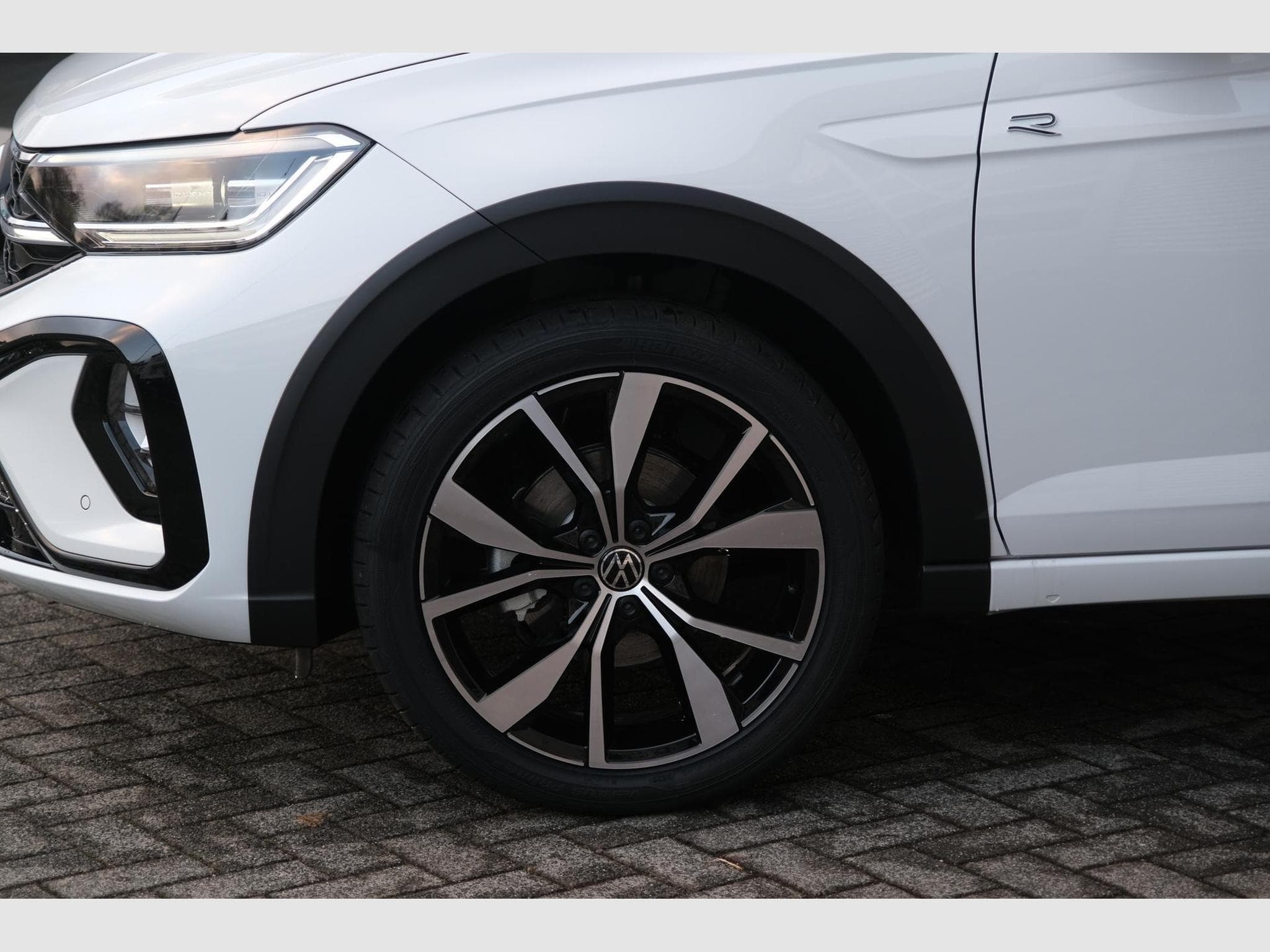 VW Taigo 1.5 TSI DSG (2026) - Photo 17