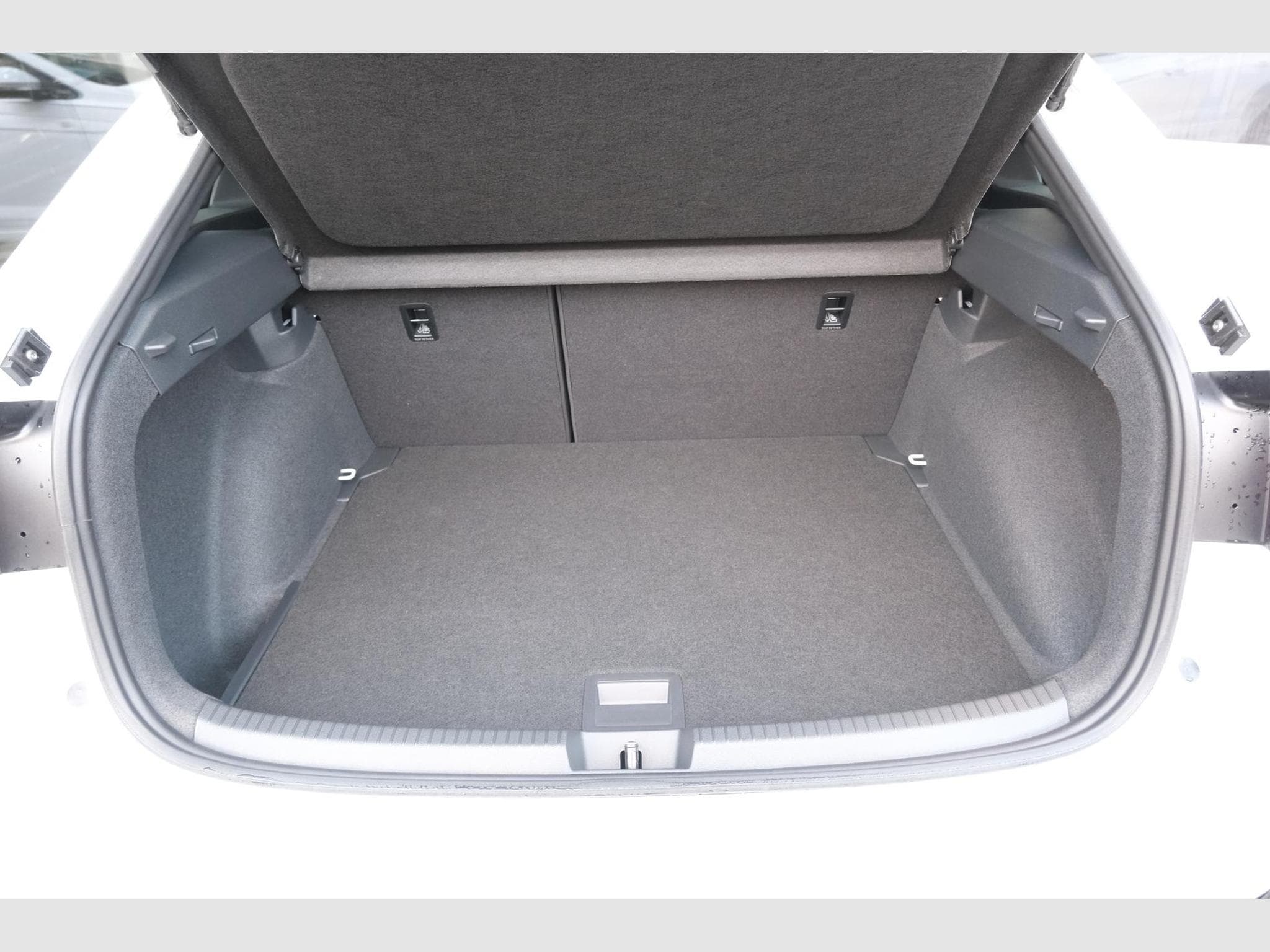 VW Taigo 1.5 TSI DSG (2026) - Photo 22