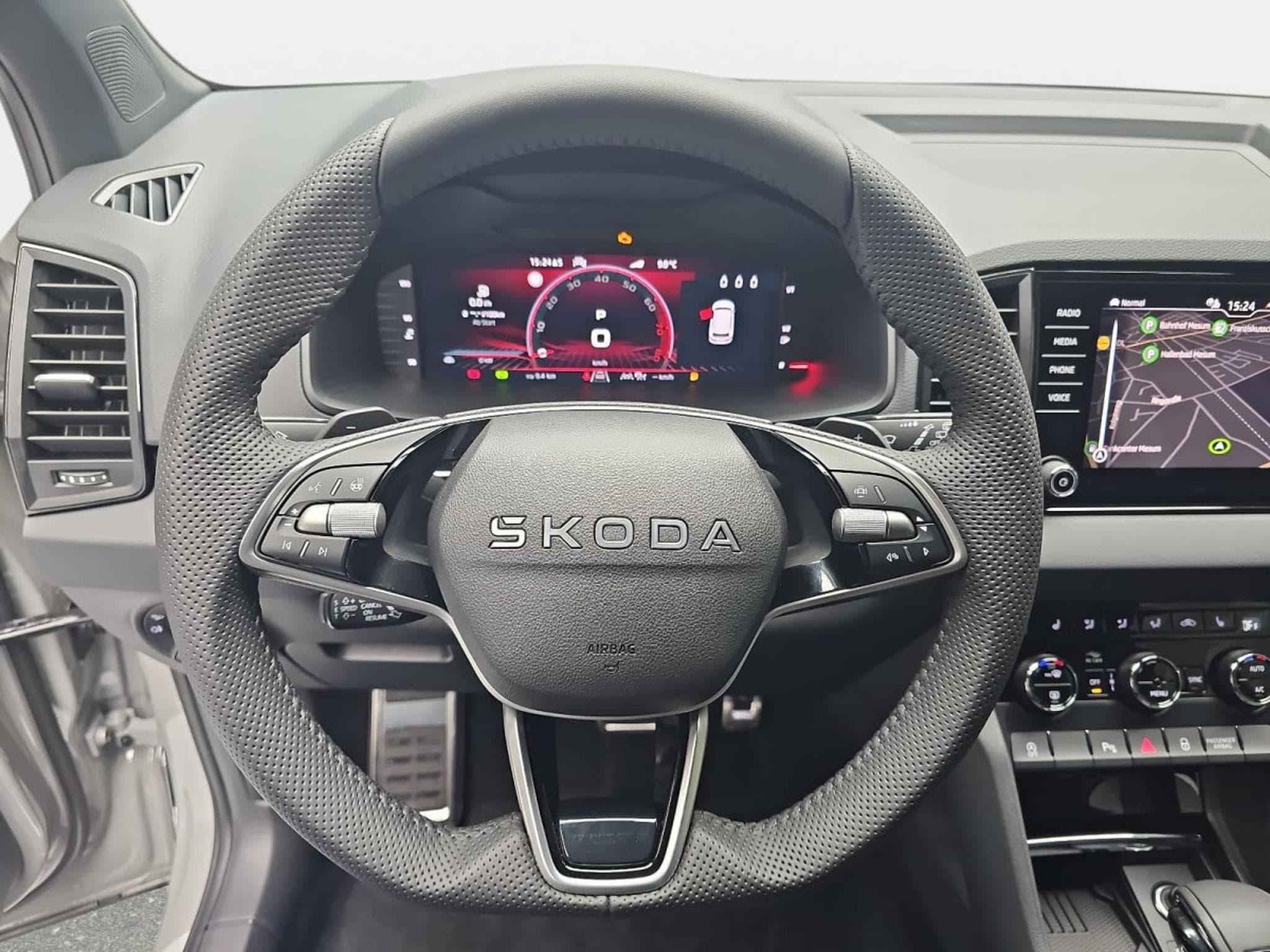 Skoda Karoq 2.0 TSI 190 DSG SPORTLINE 4x4 (2025) - Photo 13