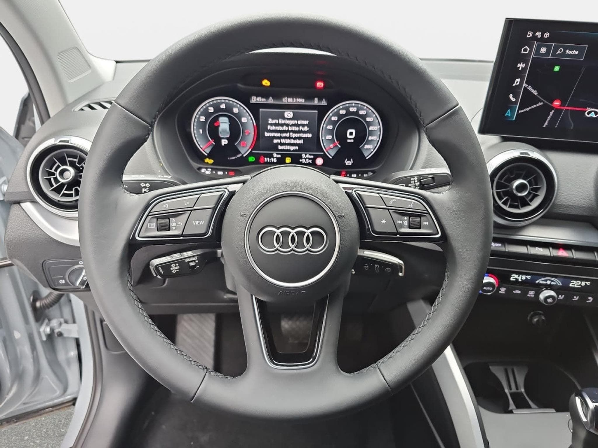 Audi Q2 35 TFSI S-Tronic 150  S-Line (2025) - Photo 12