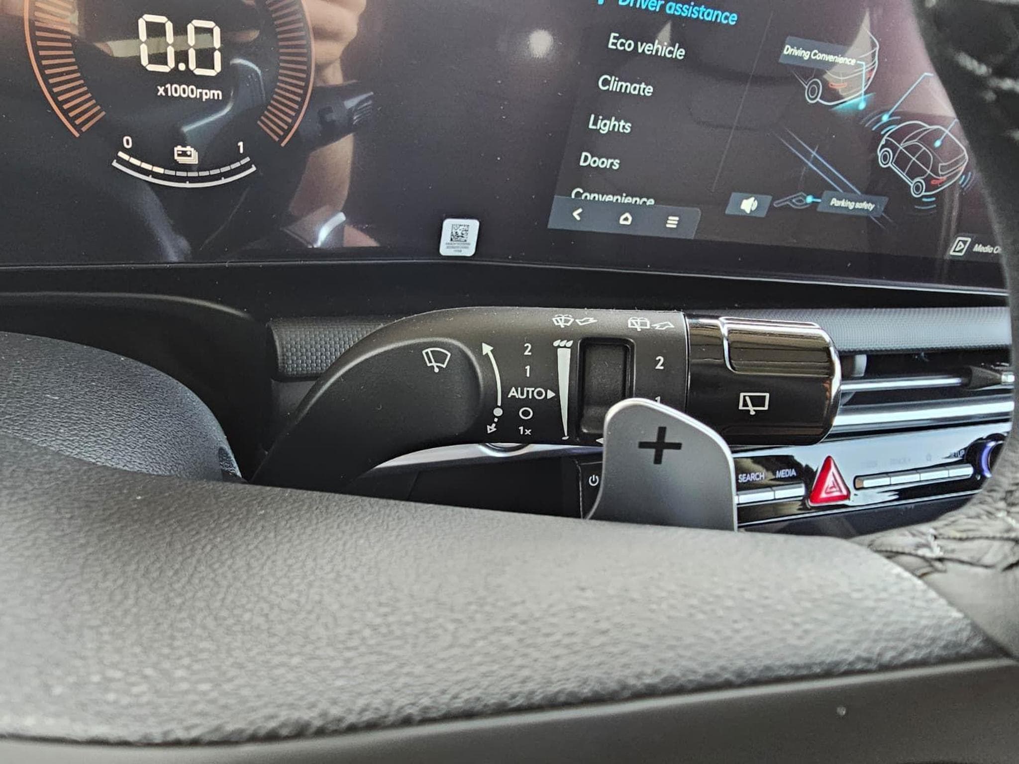 Hyundai Tucson E-Motion (2025) - Photo 19