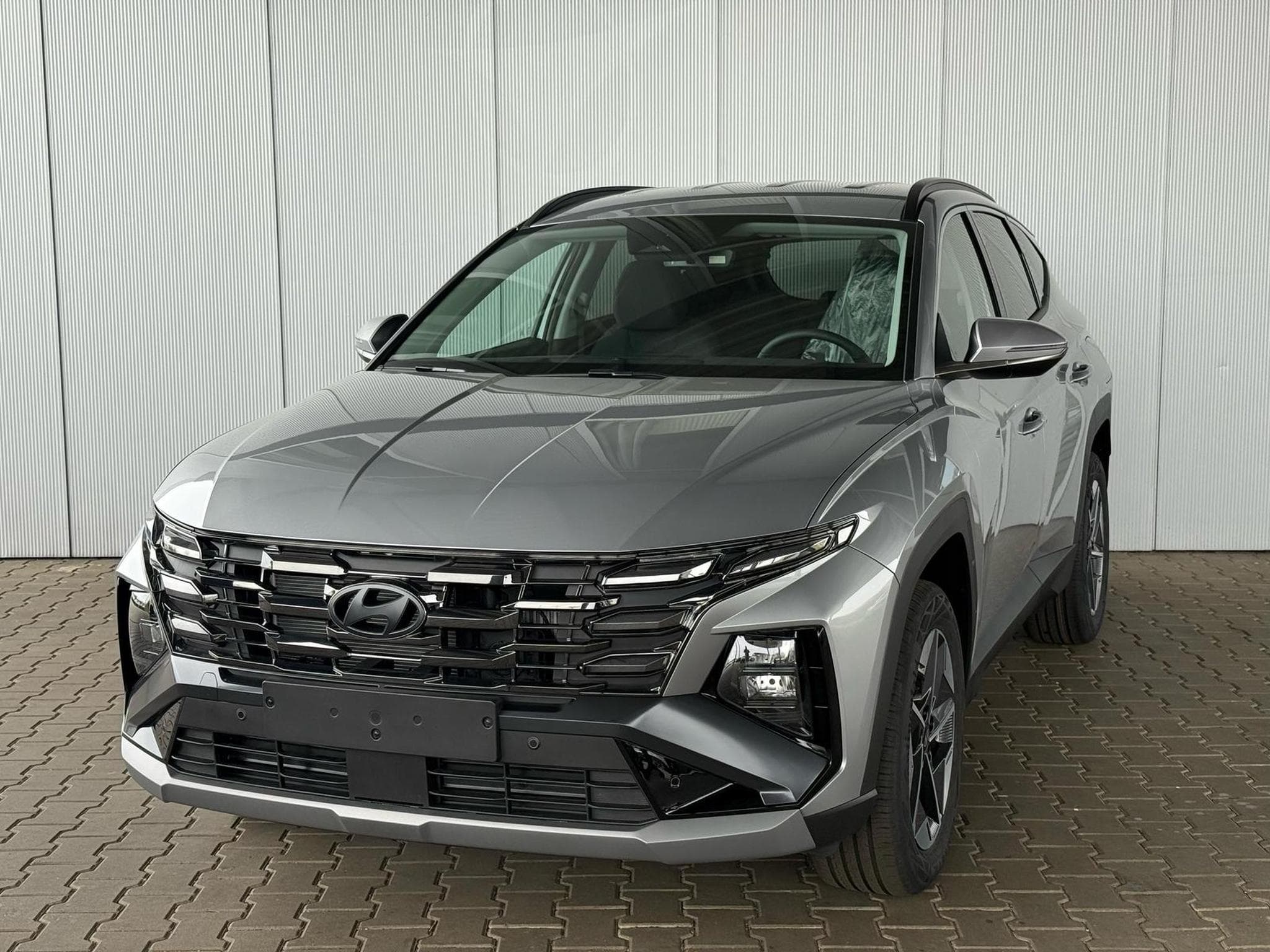 Hyundai Tucson E-Motion (2025) - Photo 1