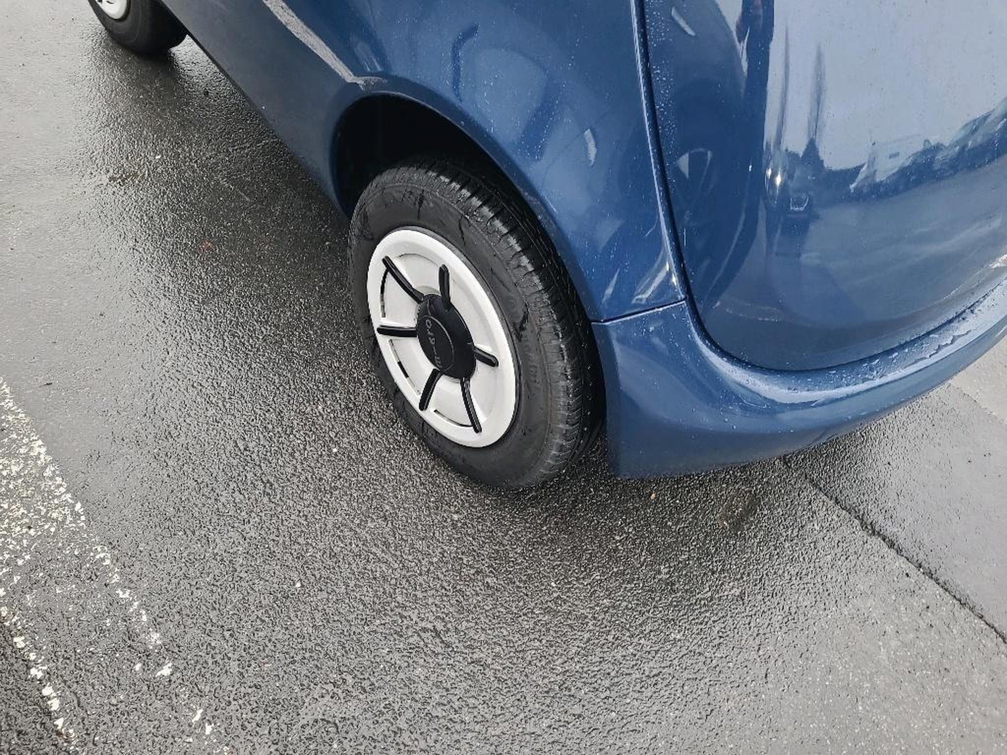 Microlino Pioneer Pioneer edition (2024) - Photo 9