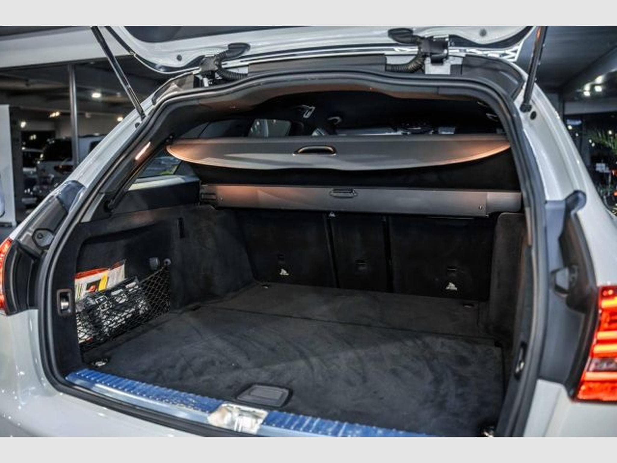 Mercedes C 180 C 180 T 9G-Tronic AMG Line NAVI Multibeam RFK (2020) - Photo 14