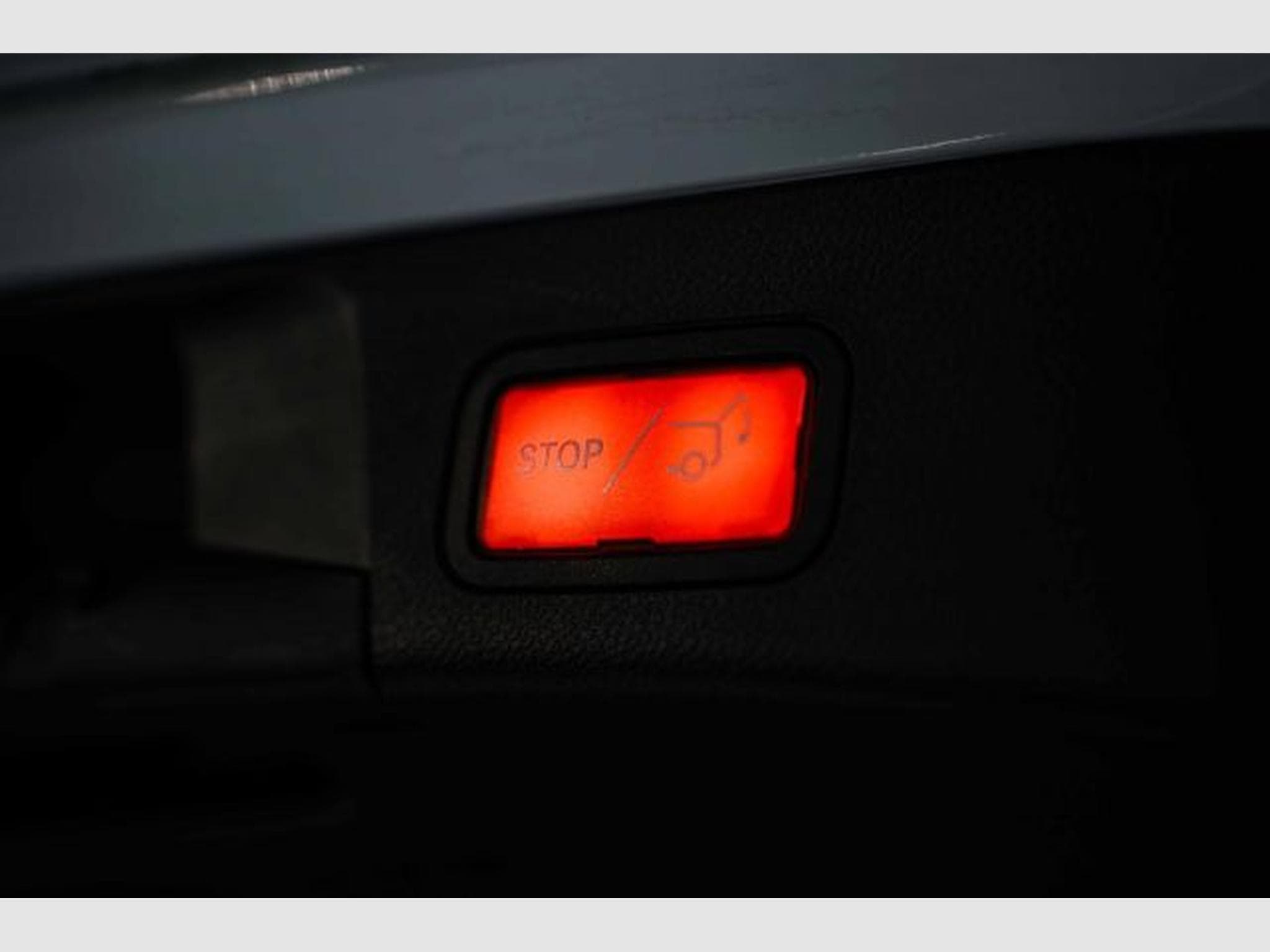 Mercedes C 180 C 180 T 9G-Tronic AMG Line NAVI Multibeam RFK (2020) - Photo 15