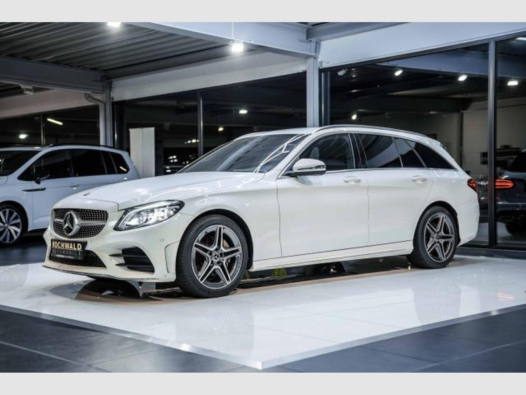 Mercedes C 180 C 180 T 9G-Tronic AMG Line NAVI Multibeam RFK (2020) - Photo 4