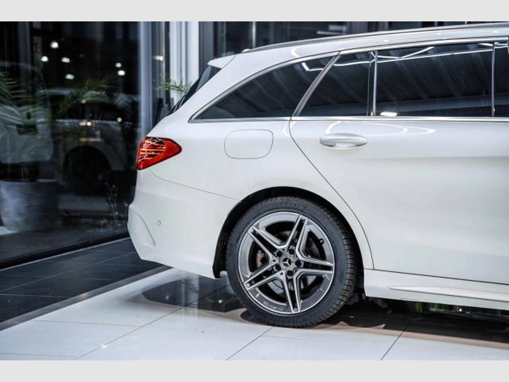 Mercedes C 180 C 180 T 9G-Tronic AMG Line NAVI Multibeam RFK (2020) - Photo 8