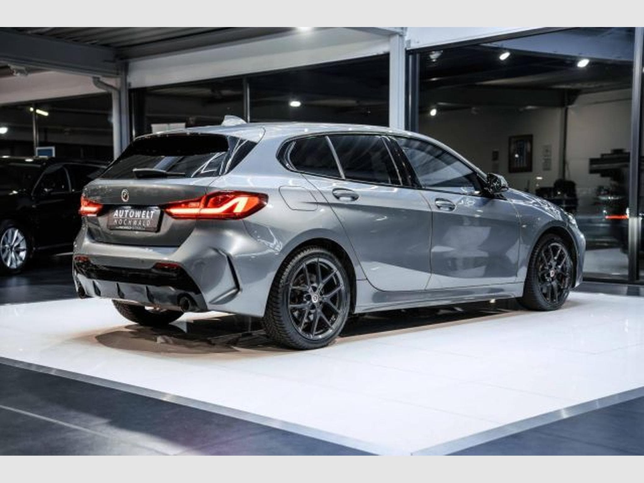 BMW 120 120i M-Sportpaket Autom. NAVI LED Harman-Kardon (2022) - Photo 14