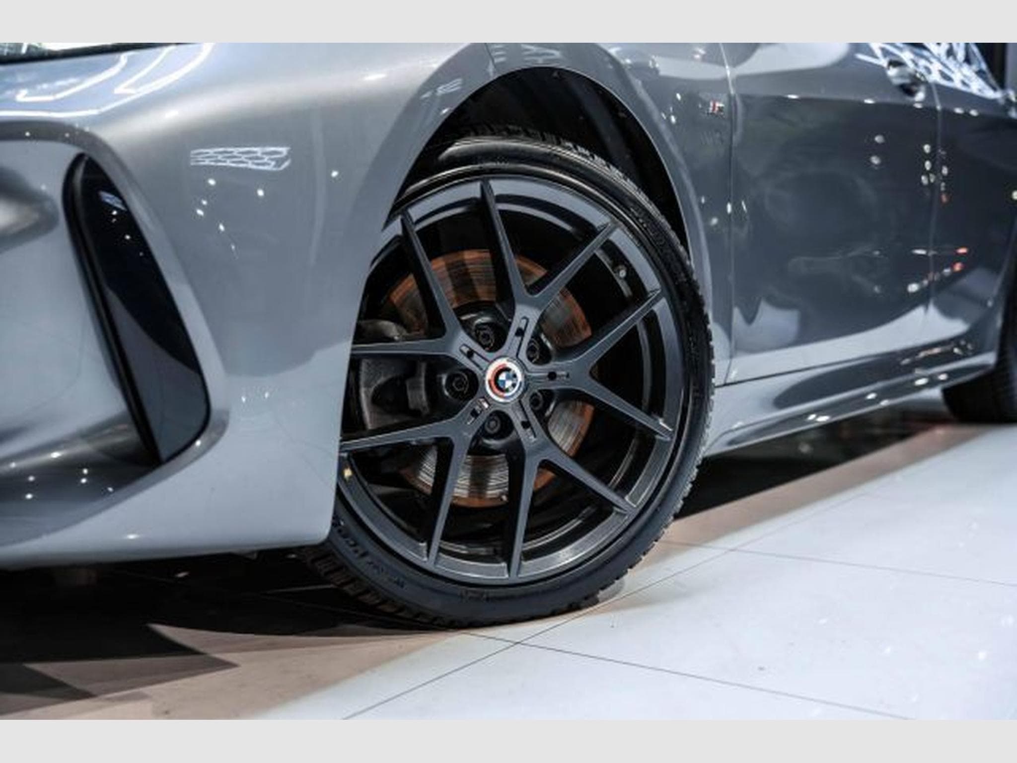 BMW 120 120i M-Sportpaket Autom. NAVI LED Harman-Kardon (2022) - Photo 3