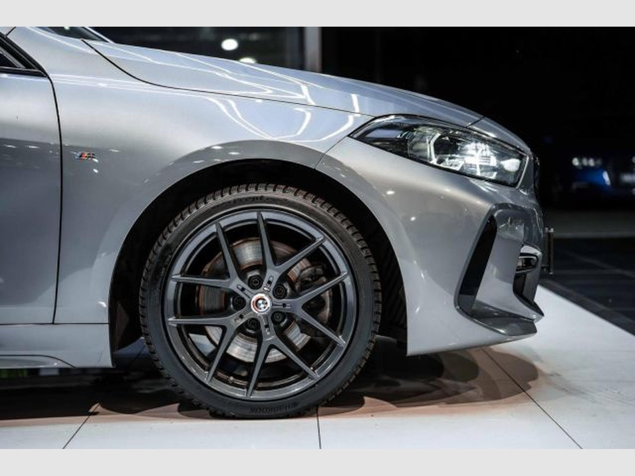 BMW 120 120i M-Sportpaket Autom. NAVI LED Harman-Kardon (2022) - Photo 9