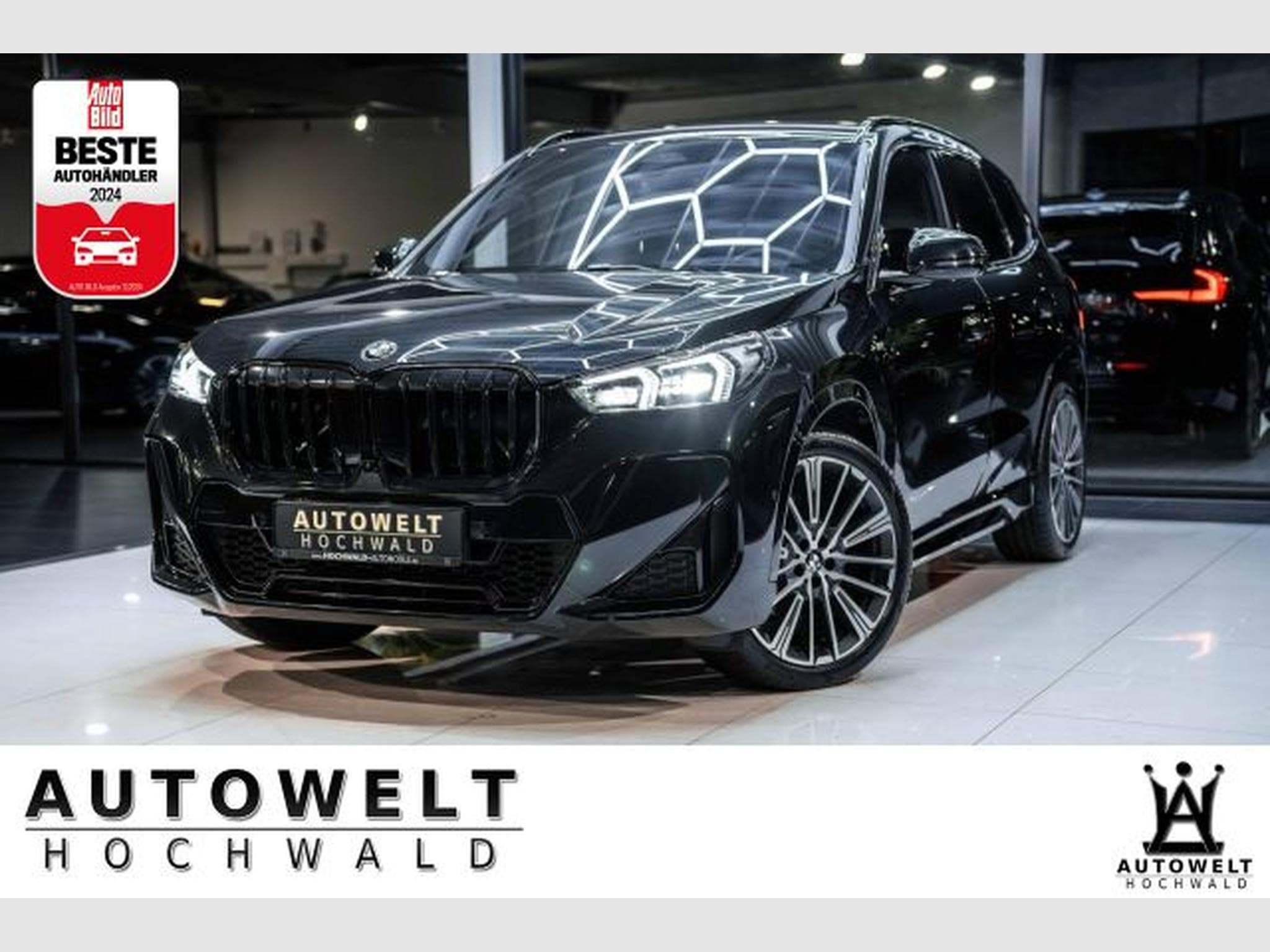 BMW X1 X1 23d xDrive M-Sportpaket NAVI LED RFK AHK HuD (2024) - Photo 1