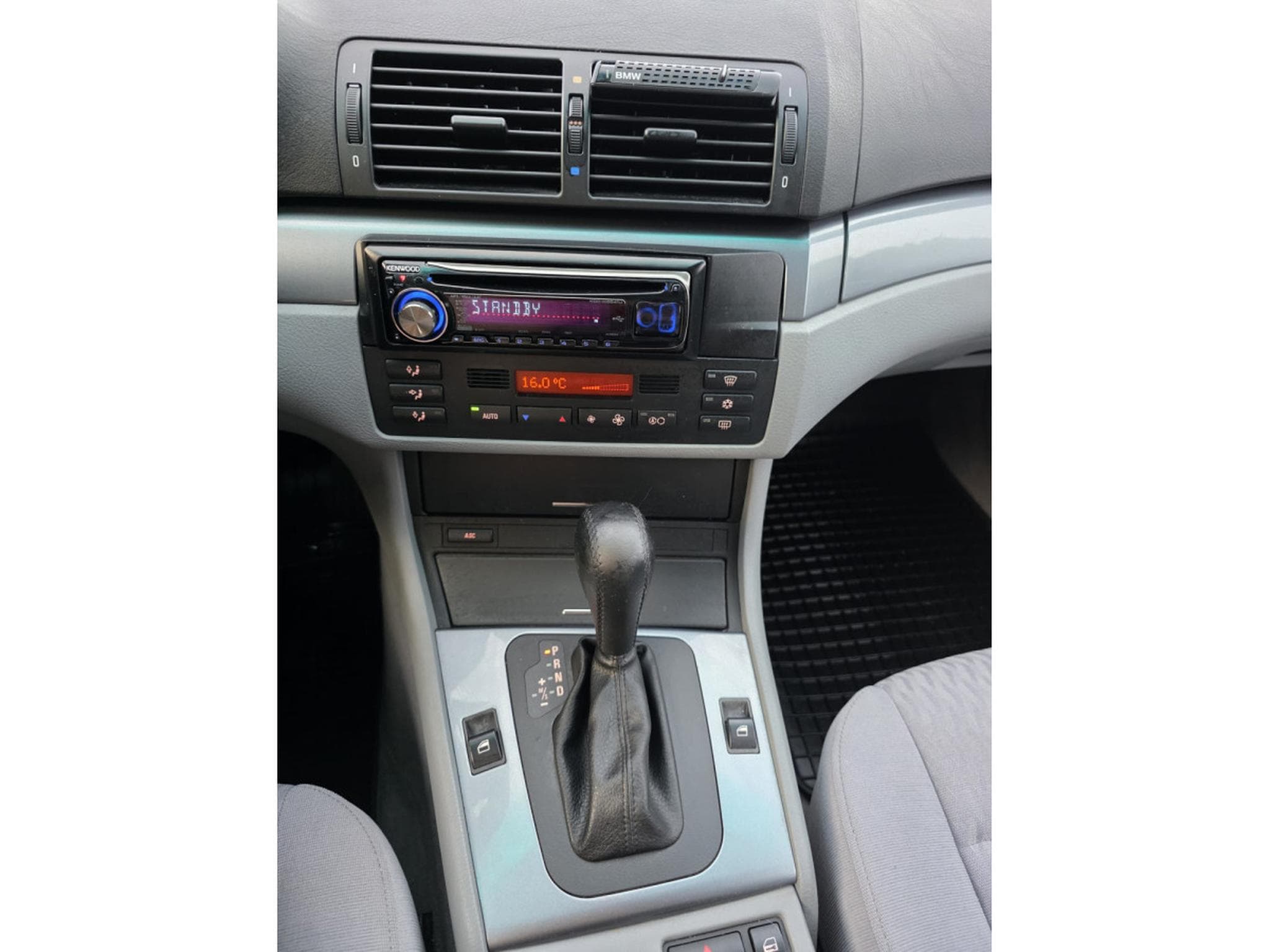 BMW 323 i  Automatic (1999) - Photo 8
