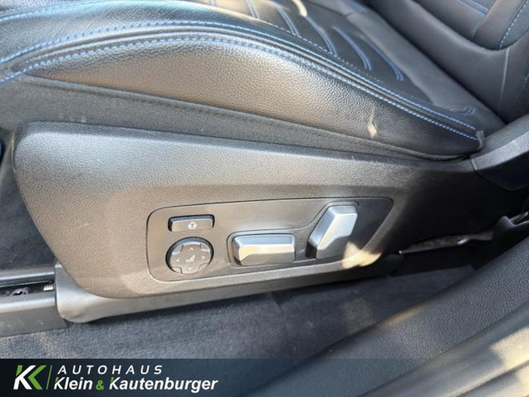 BMW M4 X3 M40i xDrive +AHK+PANO+MEMORY+KAMERA+STANDHZG. (2018) - Photo 13