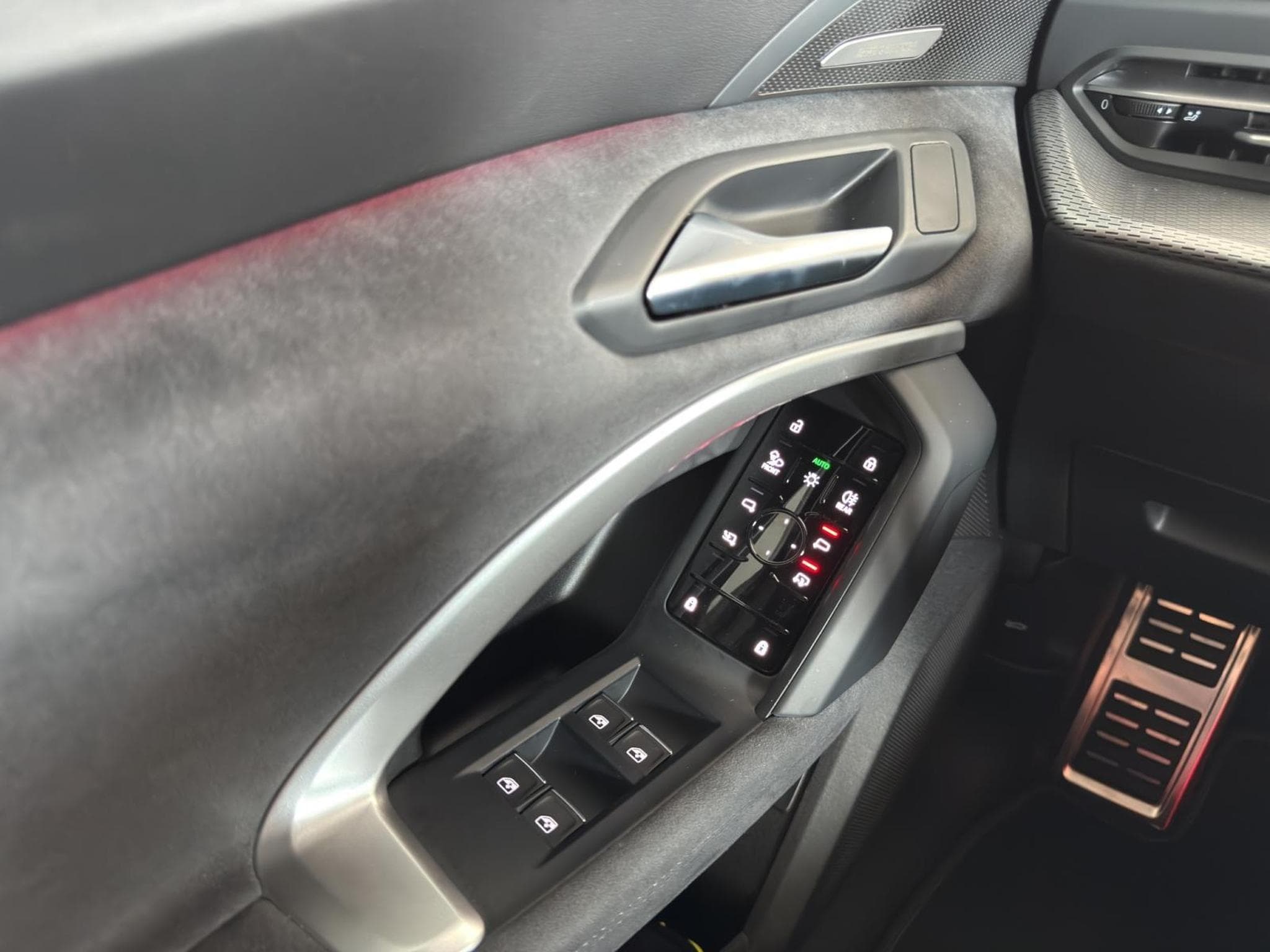 Audi Q5 SUV (2026) - Photo 14