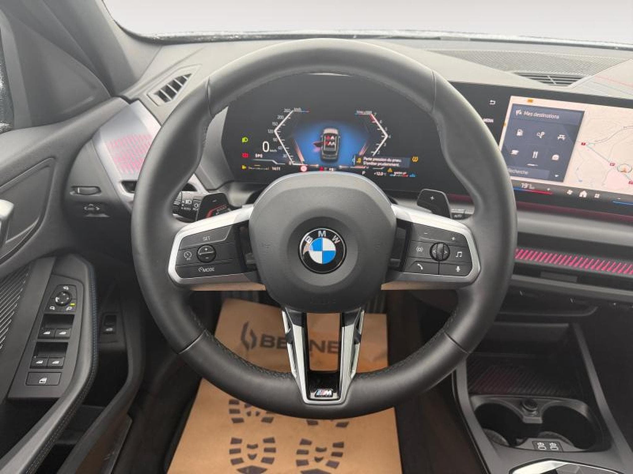 BMW 120 I Pack M / Panoramique / Essence (2025) - Photo 16