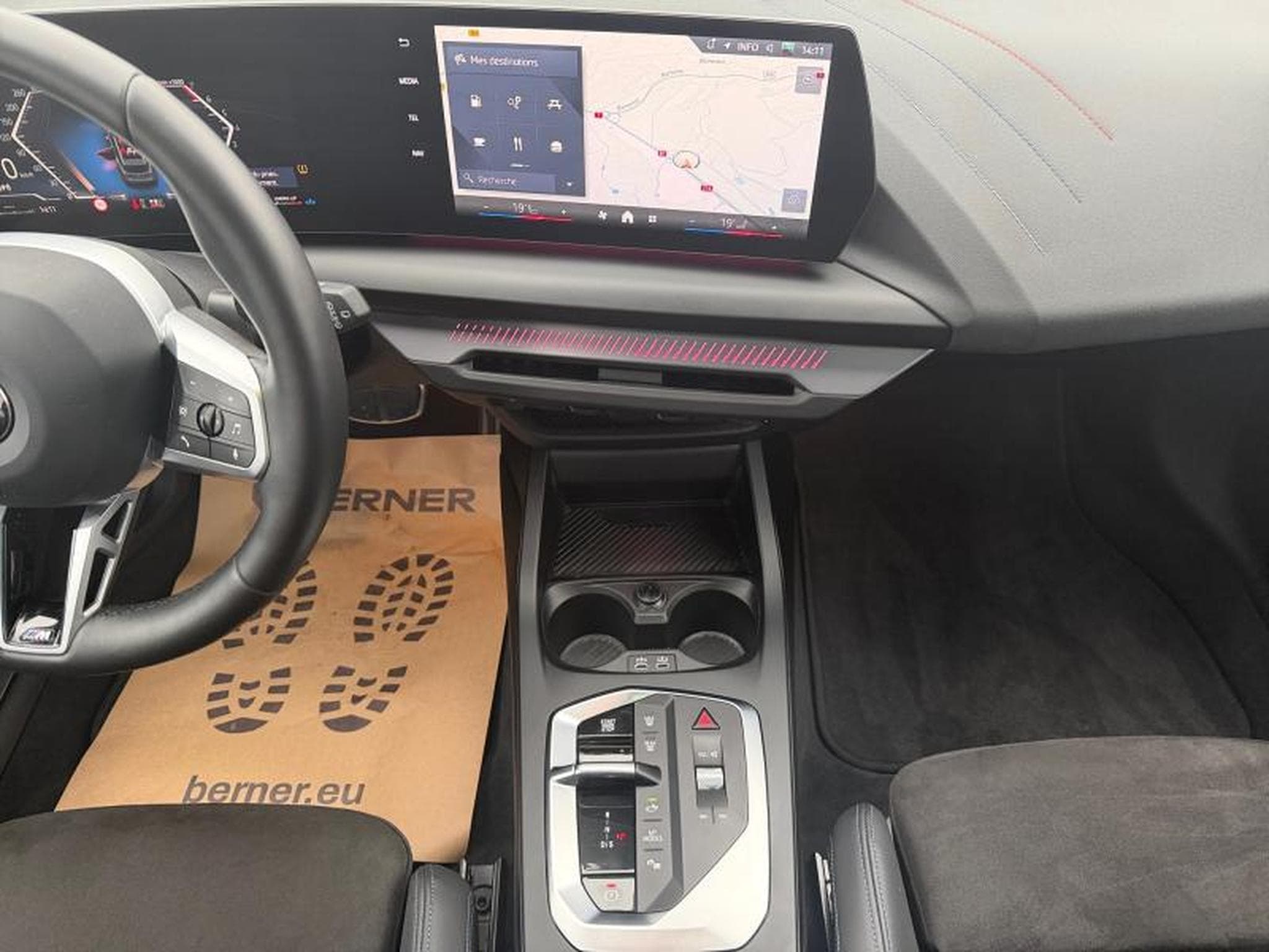 BMW 120 I Pack M / Panoramique / Essence (2025) - Photo 42