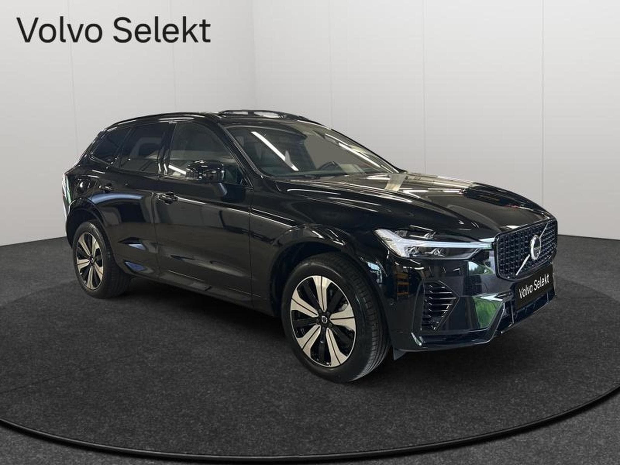 Volvo XC60 T6 Plus Dark / Hybride KIT HIVER INCLUS (2025) - Photo 18