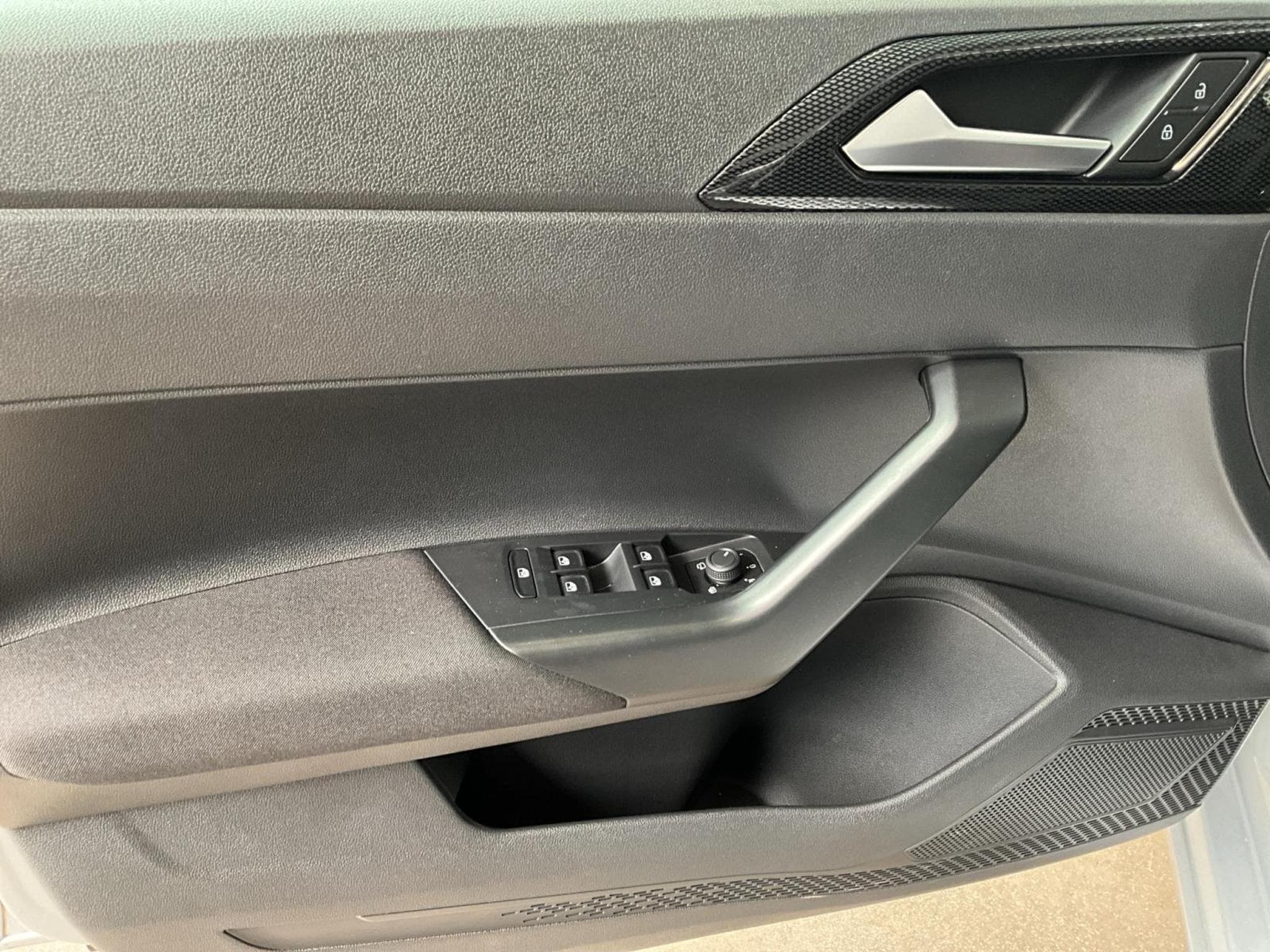 VW Polo Life+BVM+Park&Comf.+IQ-Drive (2025) - Photo 14