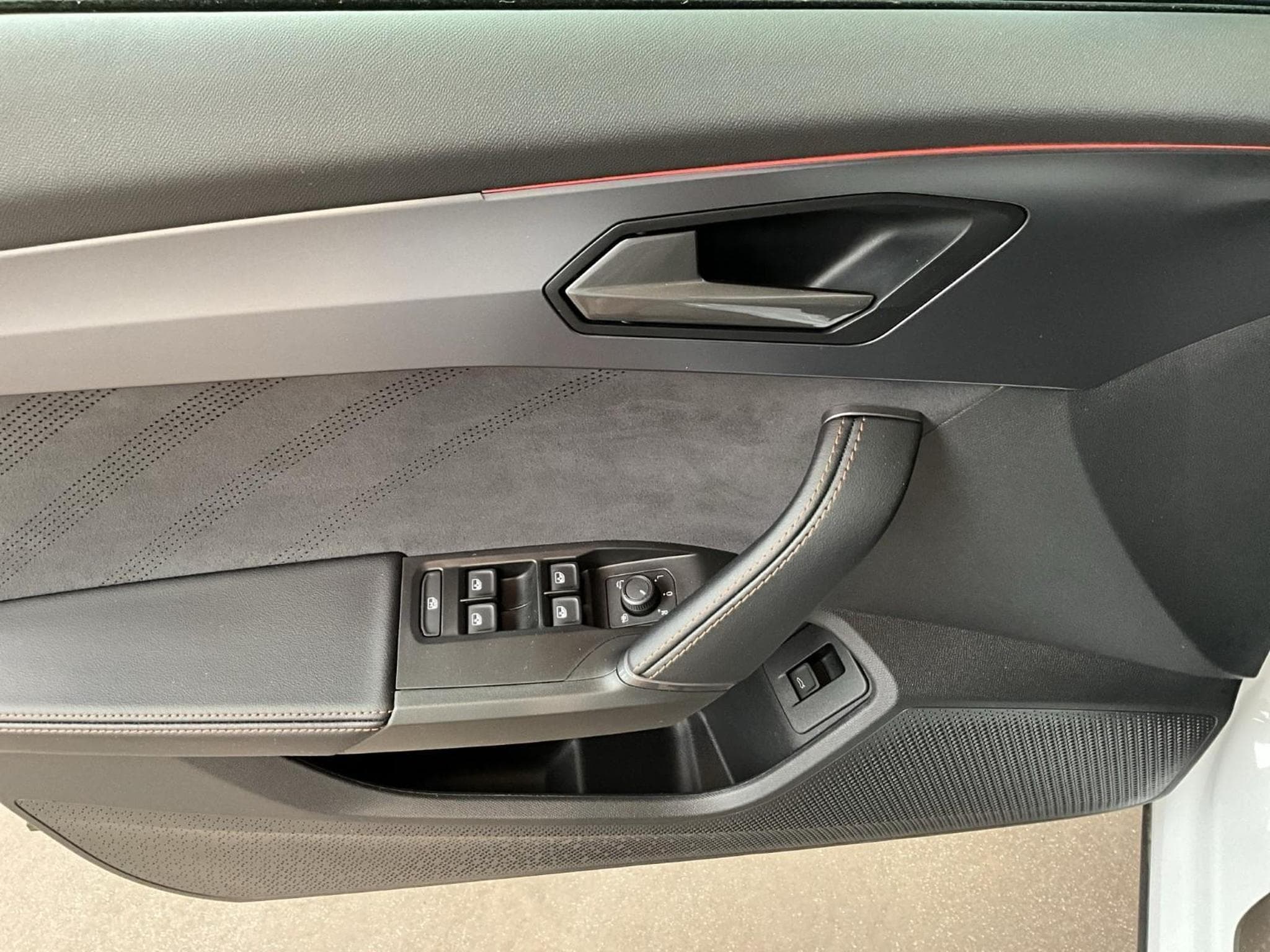 Cupra Formentor DSG+Pure-Perf.+Dynamic-Design+PANO+LM19 (2025) - Photo 10