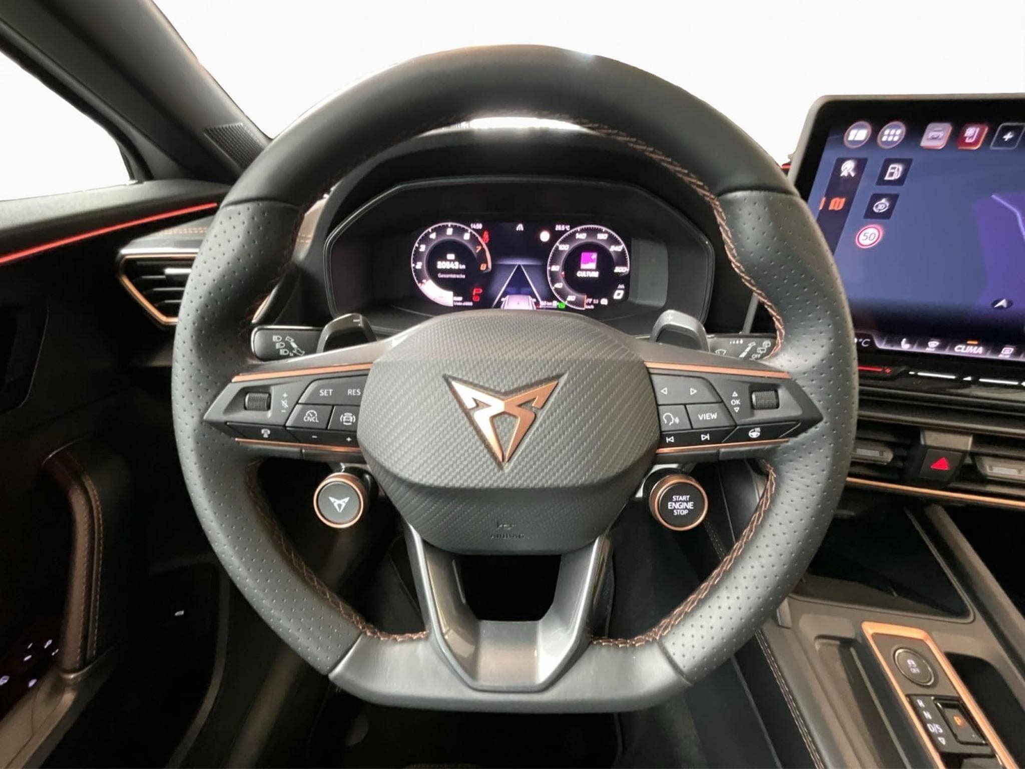 Cupra Formentor DSG+Pure-Perf.+Dynamic-Design+PANO+LM19 (2025) - Photo 12