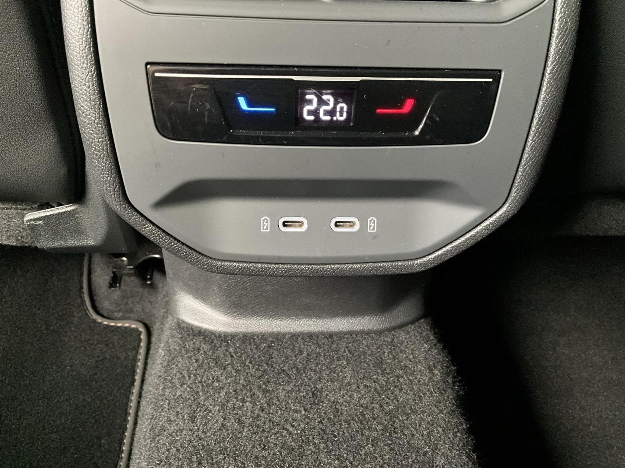 Cupra Formentor DSG+Pure-Perf.+Dynamic-Design+PANO+LM19 (2025) - Photo 20
