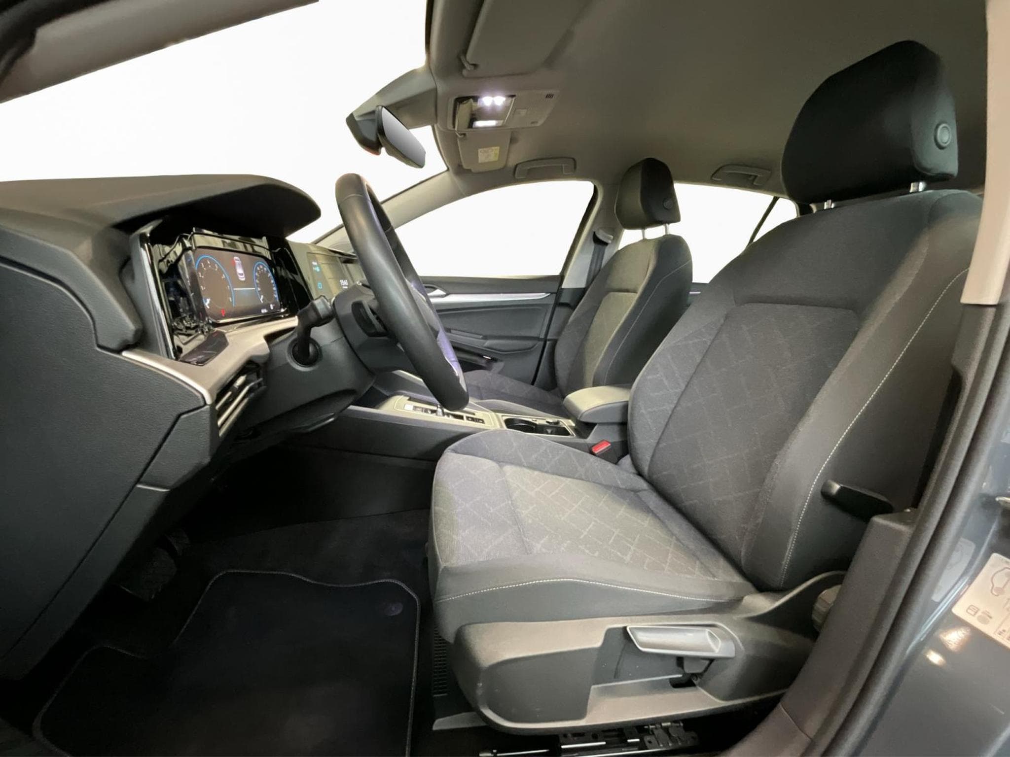 VW Golf Life+DSG+Led+LM17+Digi+ (2024) - Photo 9