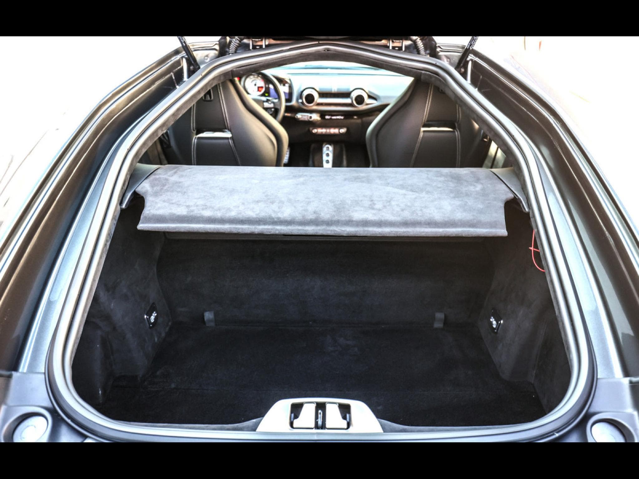 Ferrari 812 Superfast 6.5 V12 – POWER15 02/2027 - GRIGIO SILVERSTONE - P (2018) - Photo 13