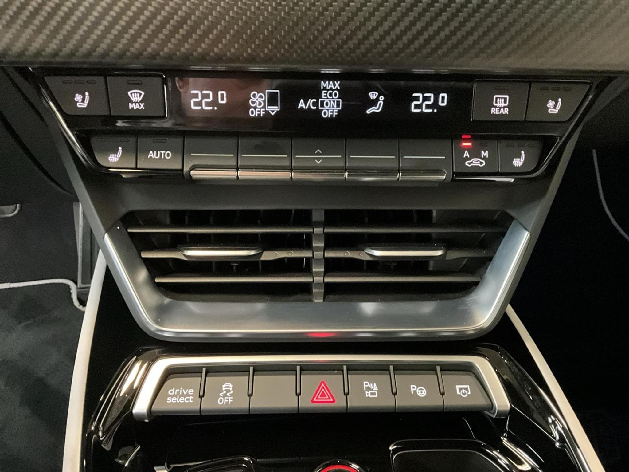 Audi e-tron RS+ICE&RACE+84kWh+Limitiert+360° (2024) - Photo 22