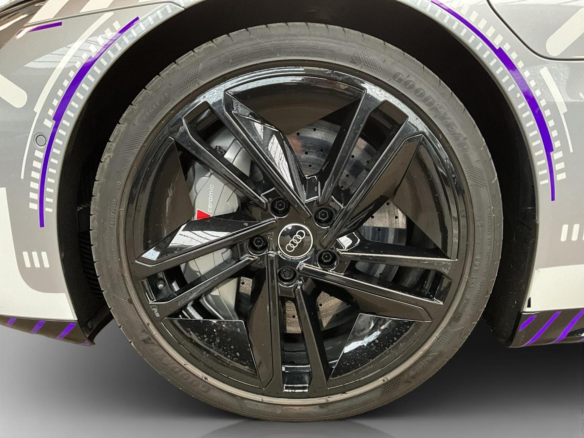 Audi e-tron RS+ICE&RACE+84kWh+Limitiert+360° (2024) - Photo 9