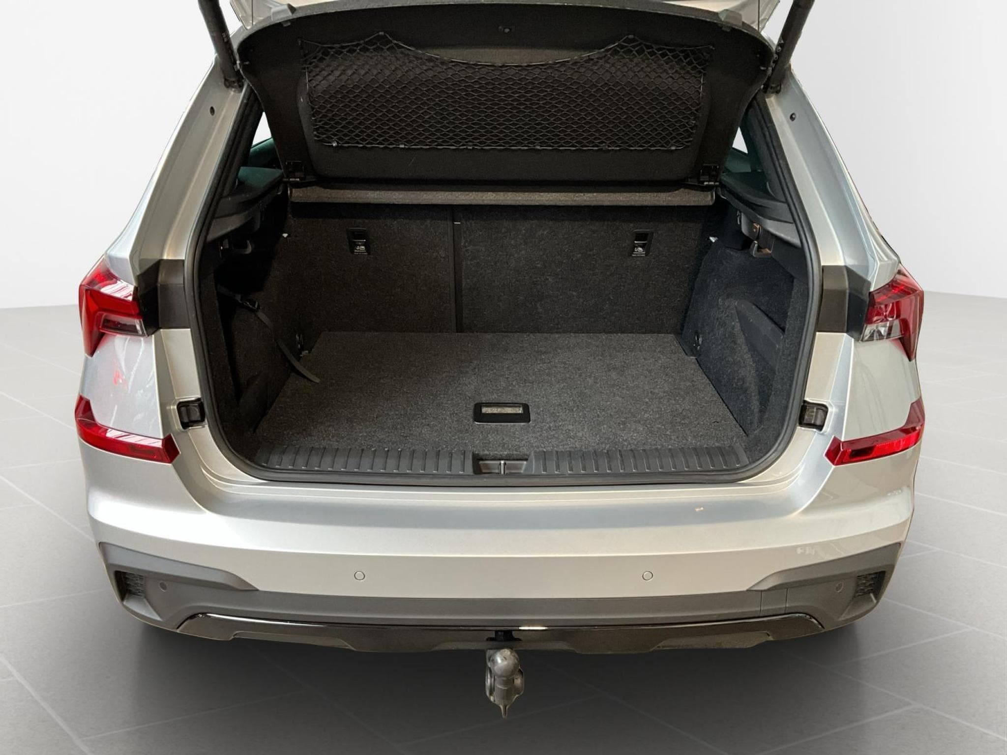 Skoda Kamiq Monte-Carlo+DSG+AHK+LED+Navi (2025) - Photo 17