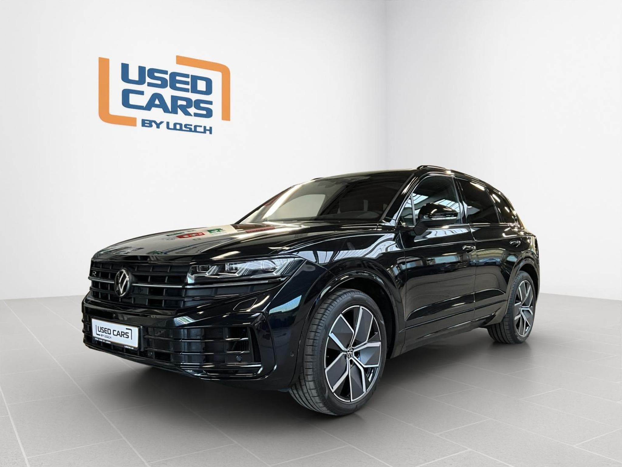 VW Touareg R+V6+4Motion+IQ-Drive+AHK+Luft.+Head.Up (2023) - Photo 1