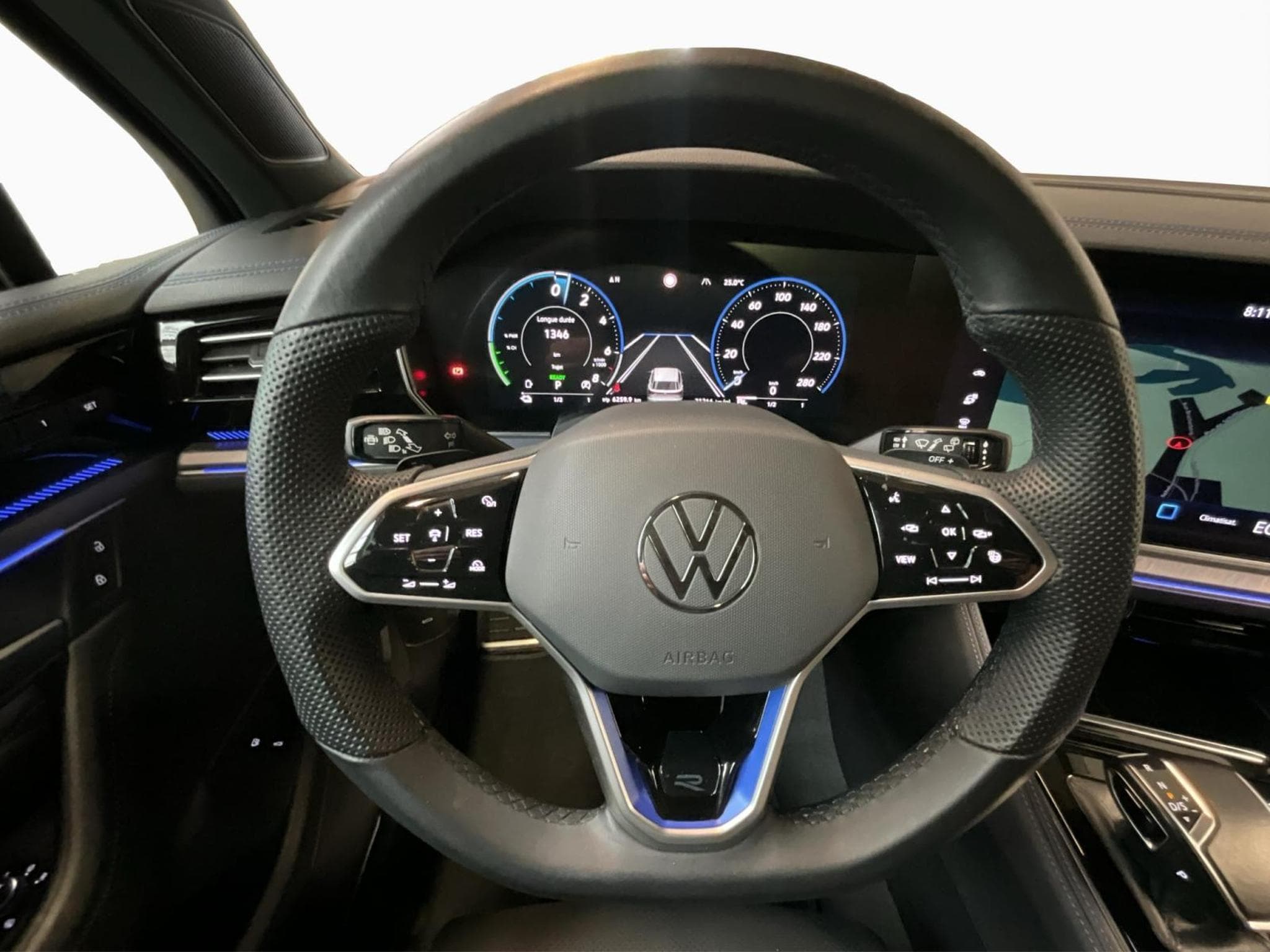 VW Touareg R+V6+4Motion+IQ-Drive+AHK+Luft.+Head.Up (2023) - Photo 10