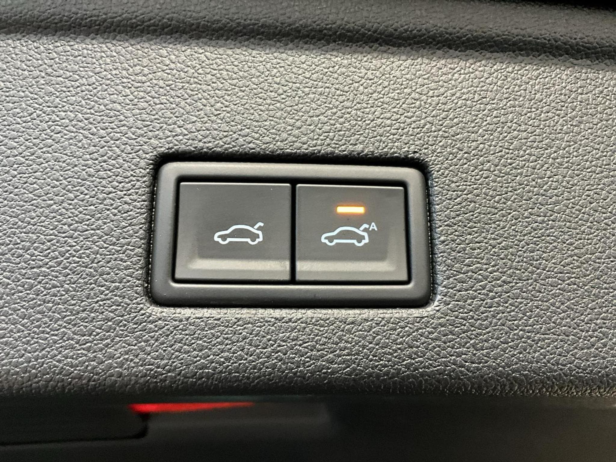 VW Touareg R+V6+4Motion+IQ-Drive+AHK+Luft.+Head.Up (2023) - Photo 19