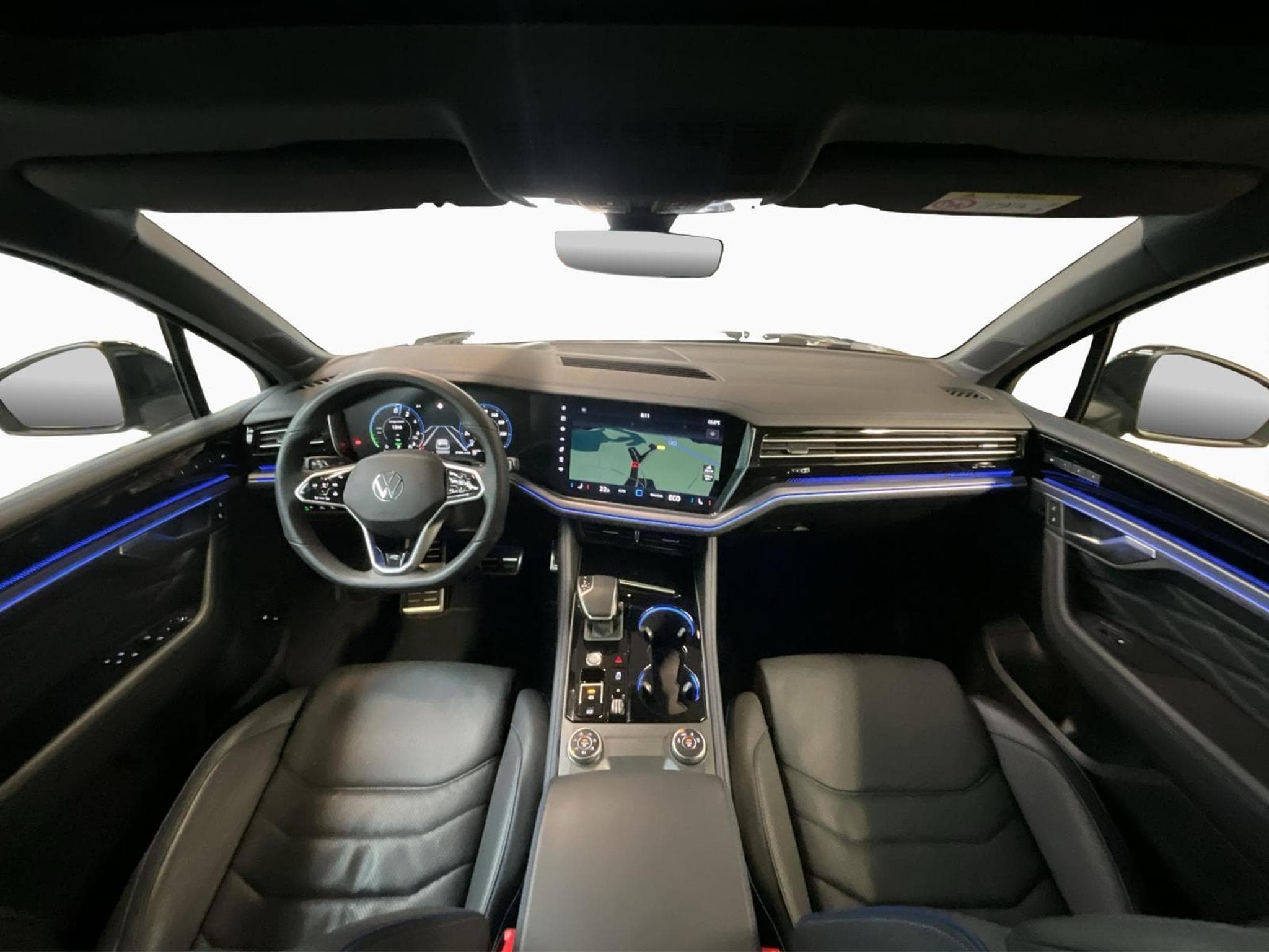 VW Touareg R+V6+4Motion+IQ-Drive+AHK+Luft.+Head.Up (2023) - Photo 2