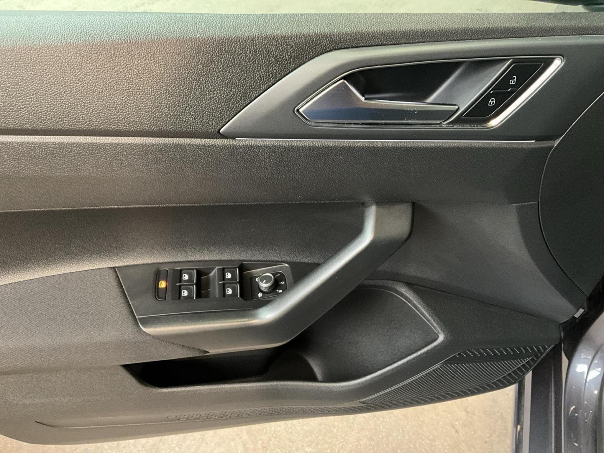 VW Taigo R-Line+DSG+Black-Style+Pano+IQ-Light+P.Tech. (2024) - Photo 10