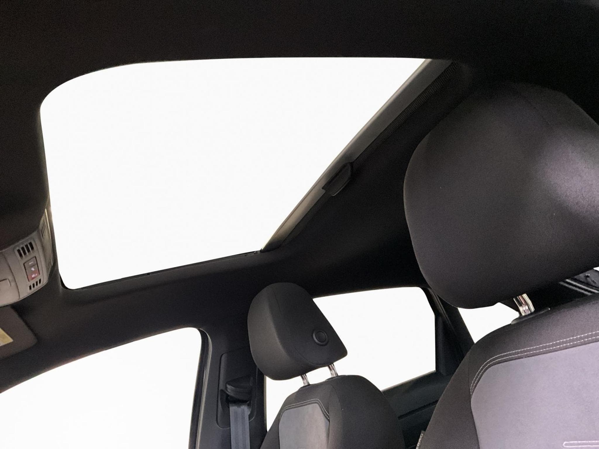 VW Taigo R-Line+DSG+Black-Style+Pano+IQ-Light+P.Tech. (2024) - Photo 18