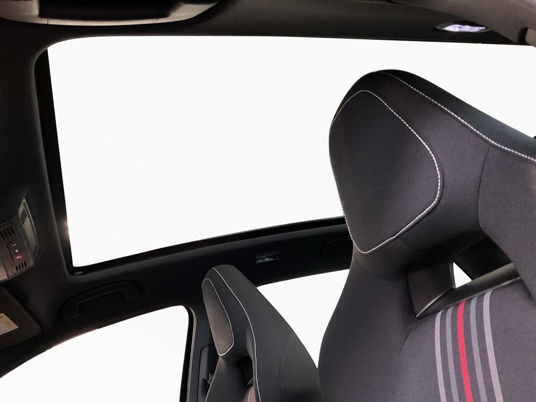 Skoda Kamiq Monte-Carlo+DSG+LED+P.Assisted+P.Park&Go (2025) - Photo 15