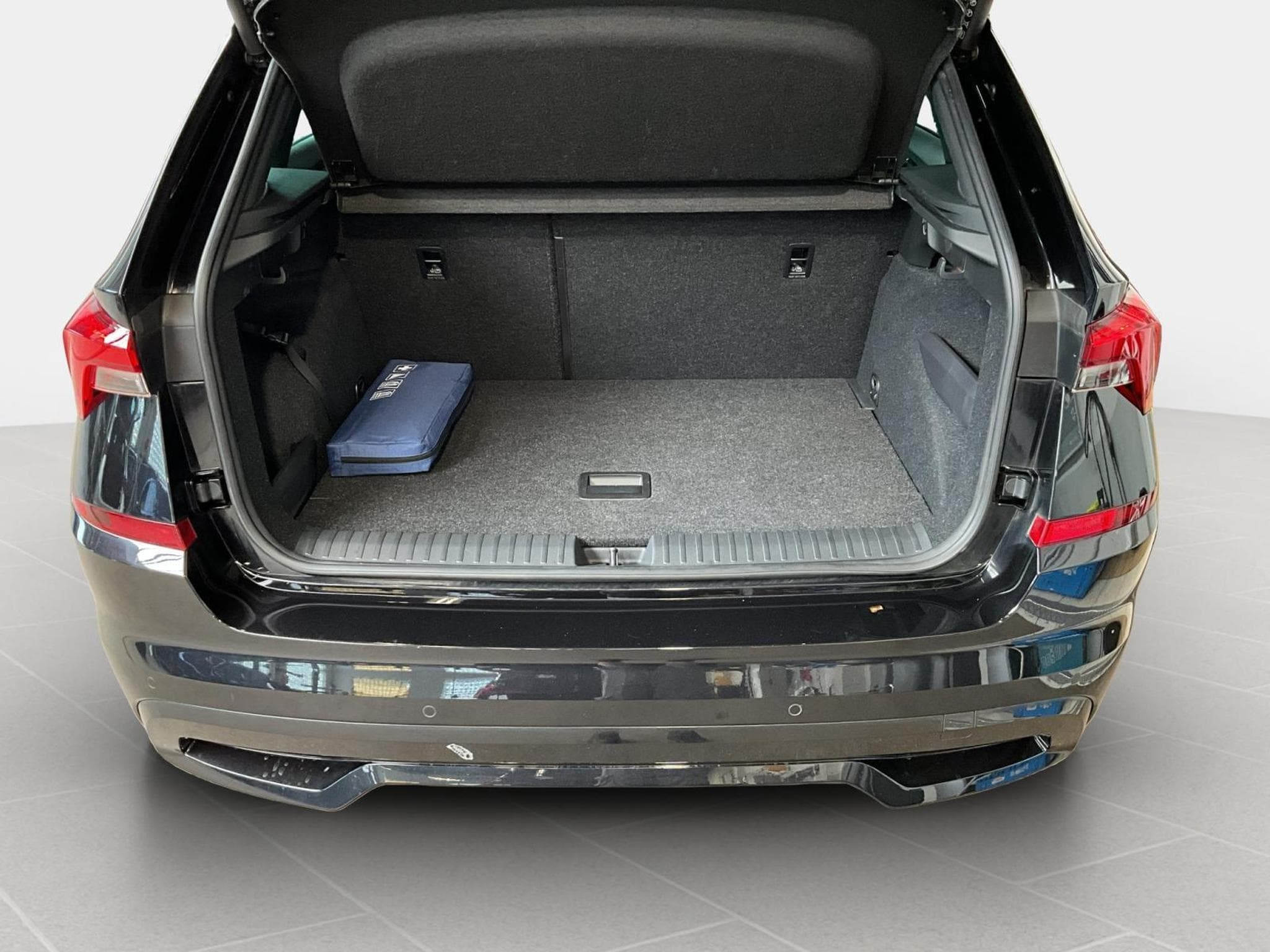 Skoda Kamiq Monte-Carlo+DSG (2022) - Photo 17