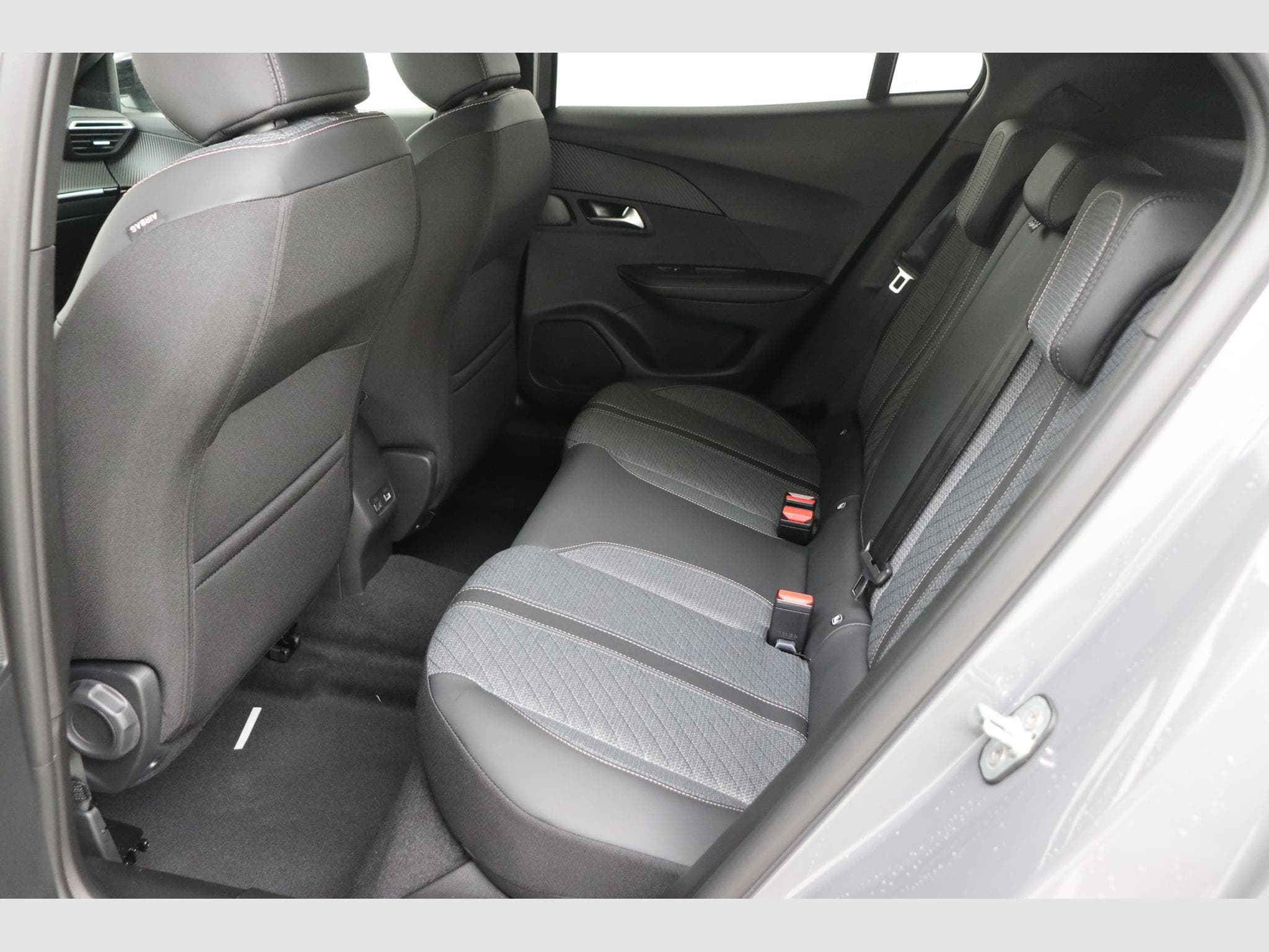 Peugeot 2008 Allure (2026) - Photo 16