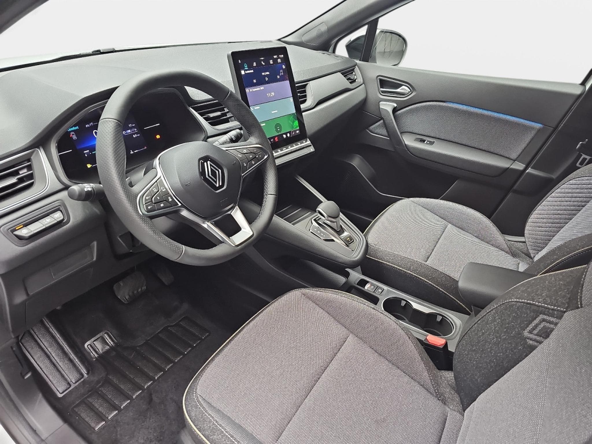 Renault Captur 1.3 TCe MHD 160 EDC Techno (2025) - Photo 16