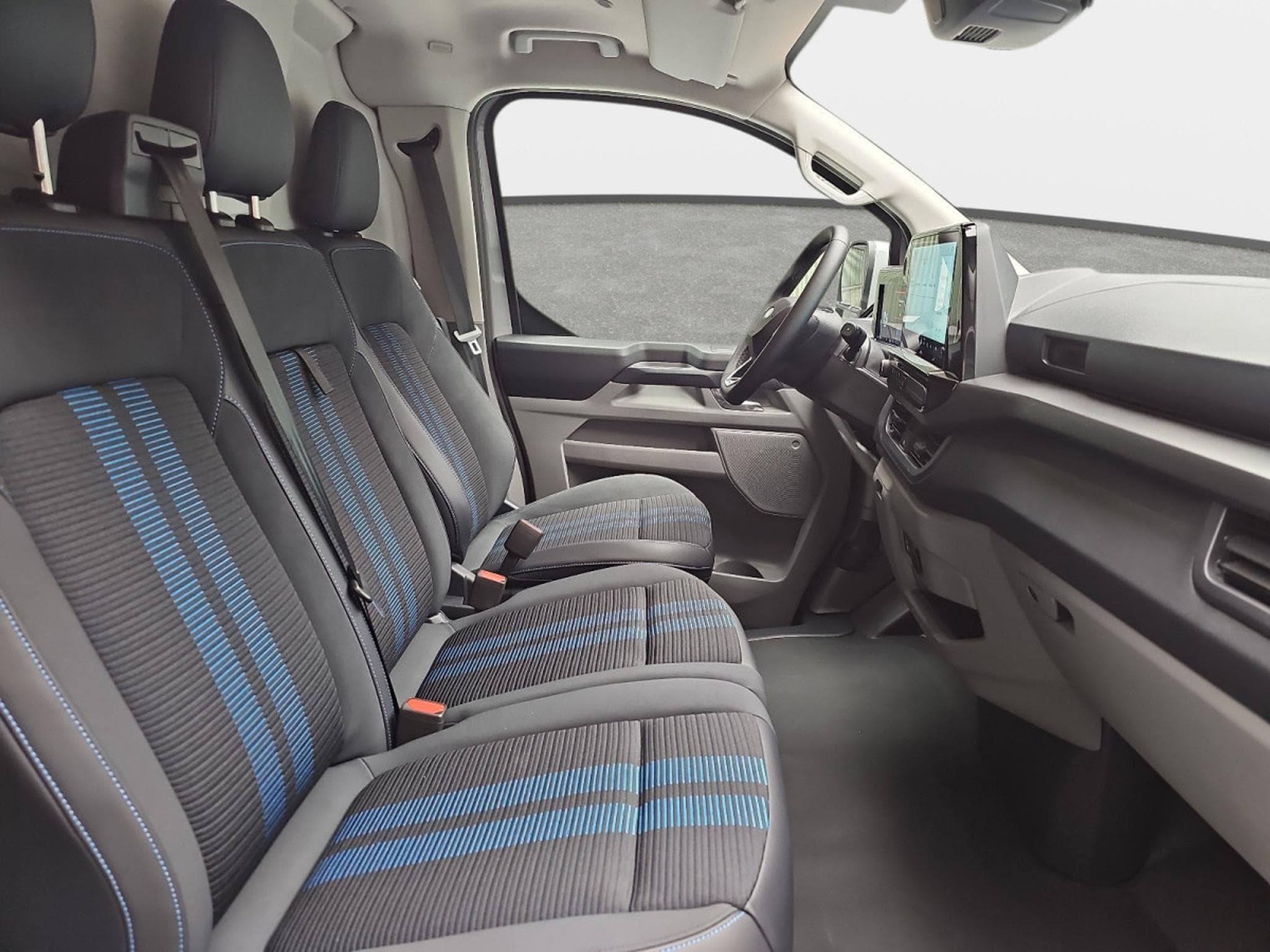 Ford Transit 2.0 ECOBLUE 170 BVA L1H1 Sport (2026) - Photo 13