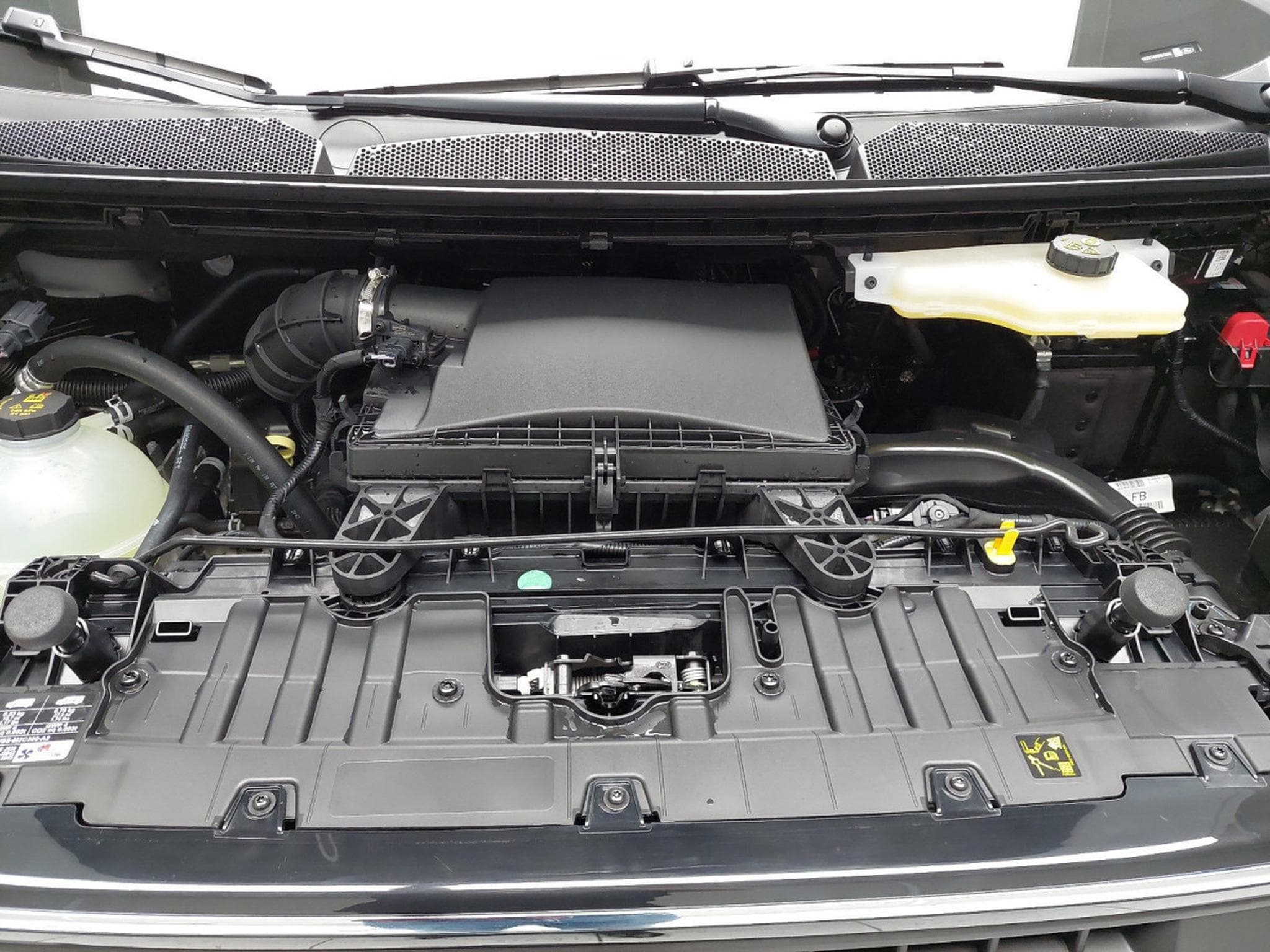 Ford Transit 2.0 ECOBLUE 136 L2H1 Trend (2025) - Photo 14