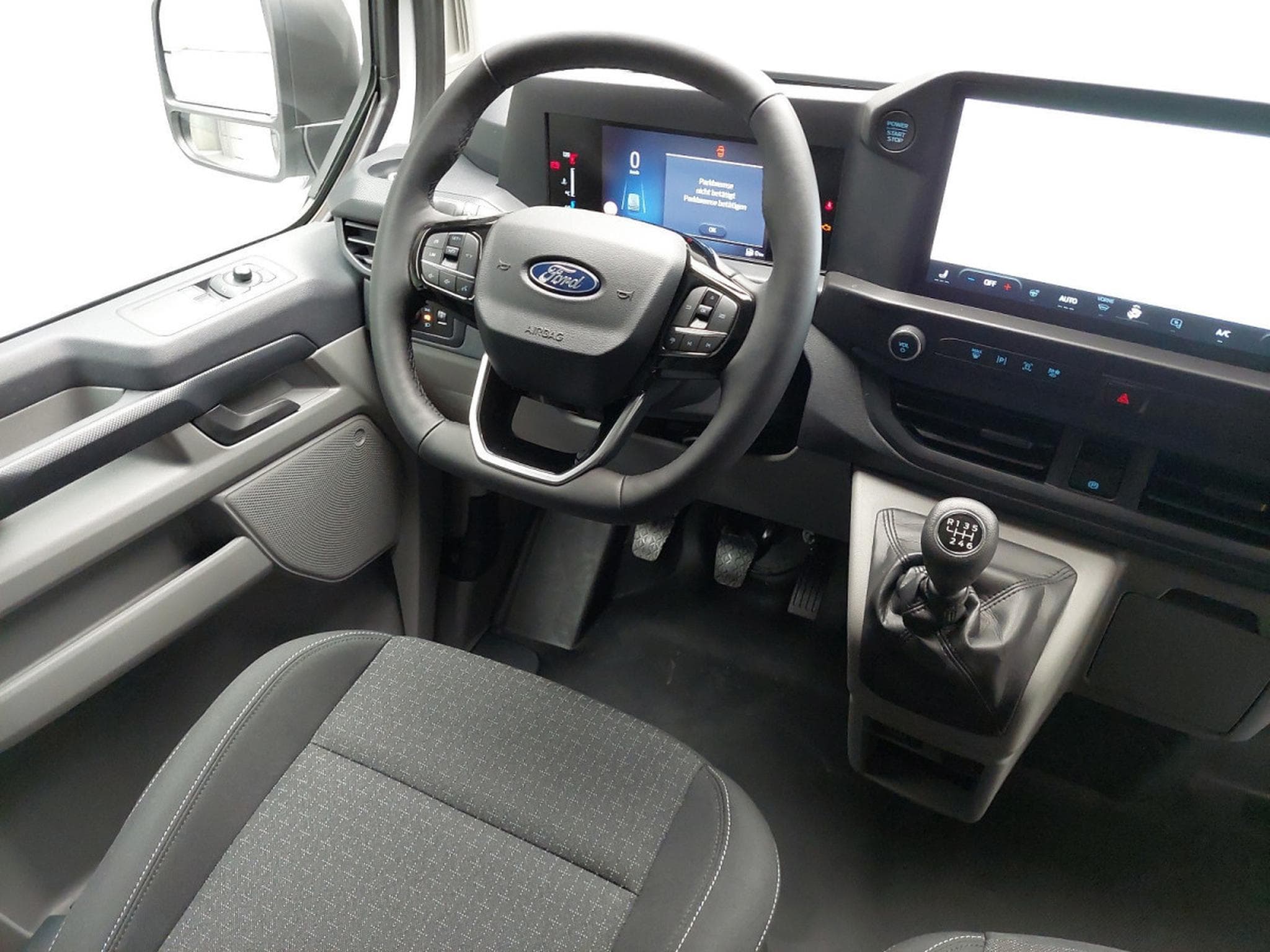 Ford Transit 2.0 ECOBLUE 136 L2H1 Trend (2025) - Photo 7