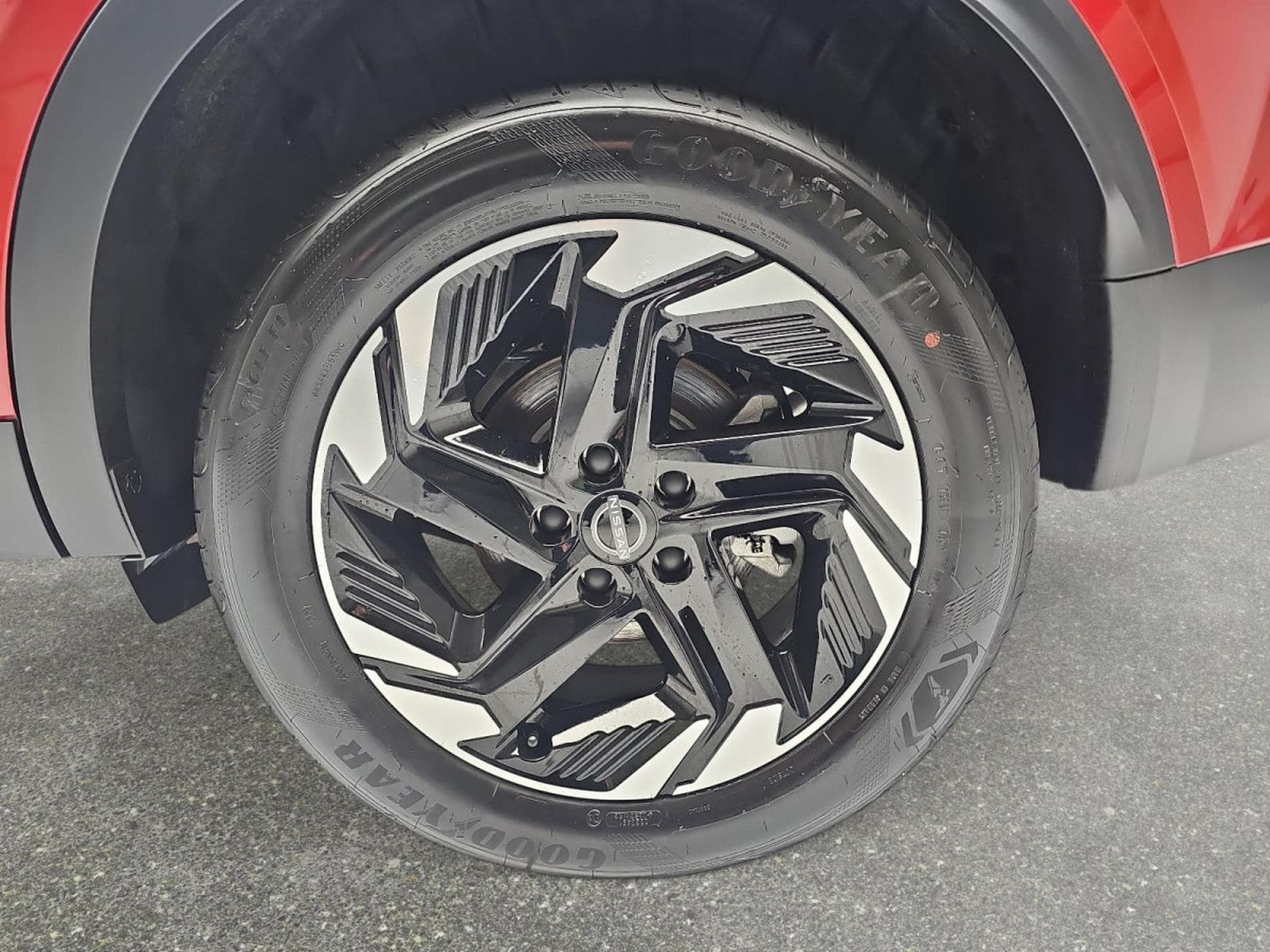 Nissan Qashqai 1.3 DIG-T 158 X-tronic N-Connecta (2026) - Photo 6
