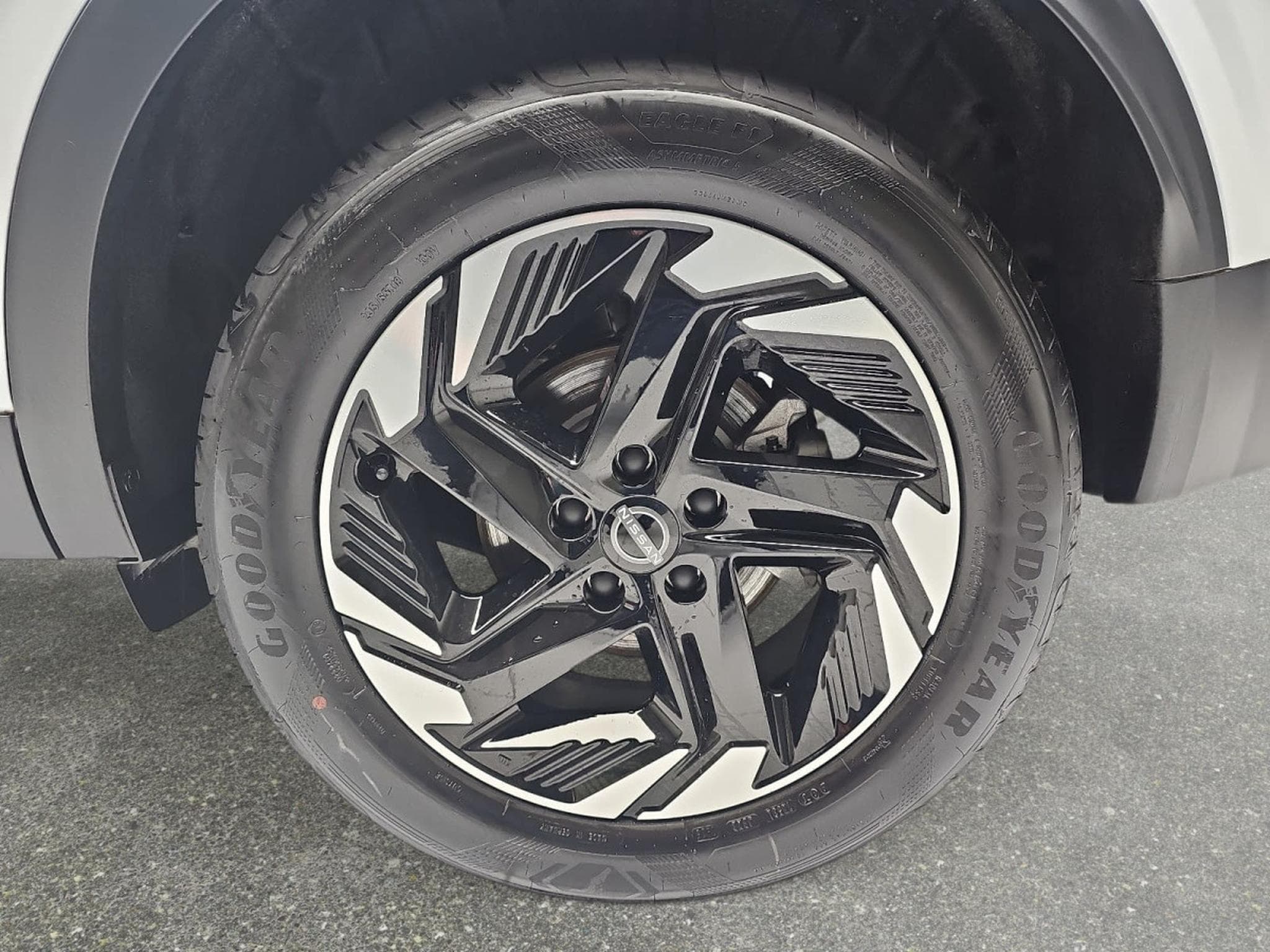 Nissan Qashqai 1.3 DIG-T 158 X-tronic N-Connecta (2026) - Photo 5