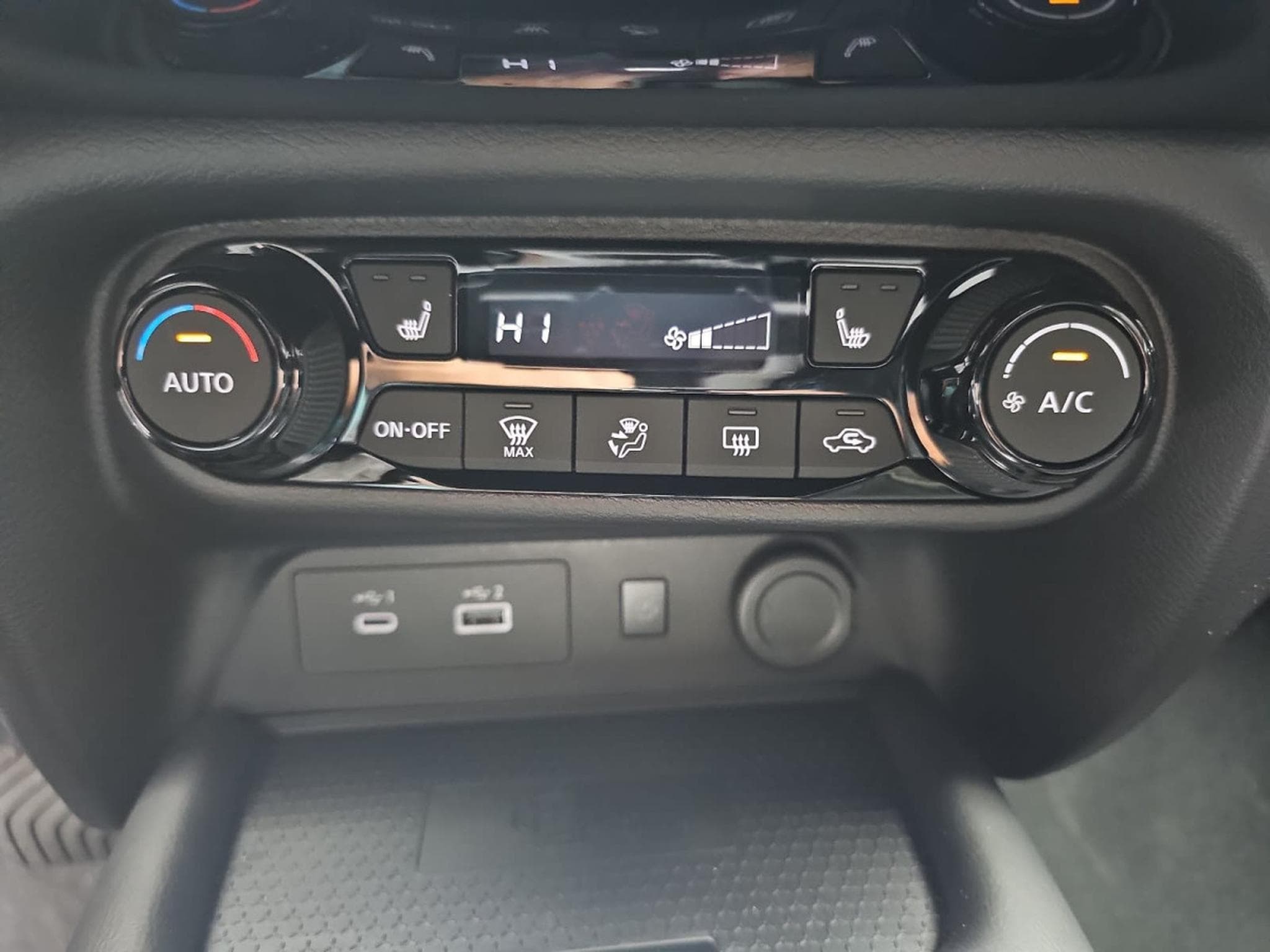 Nissan Juke 1.6 Hybrid 143 Tekna (2026) - Photo 10