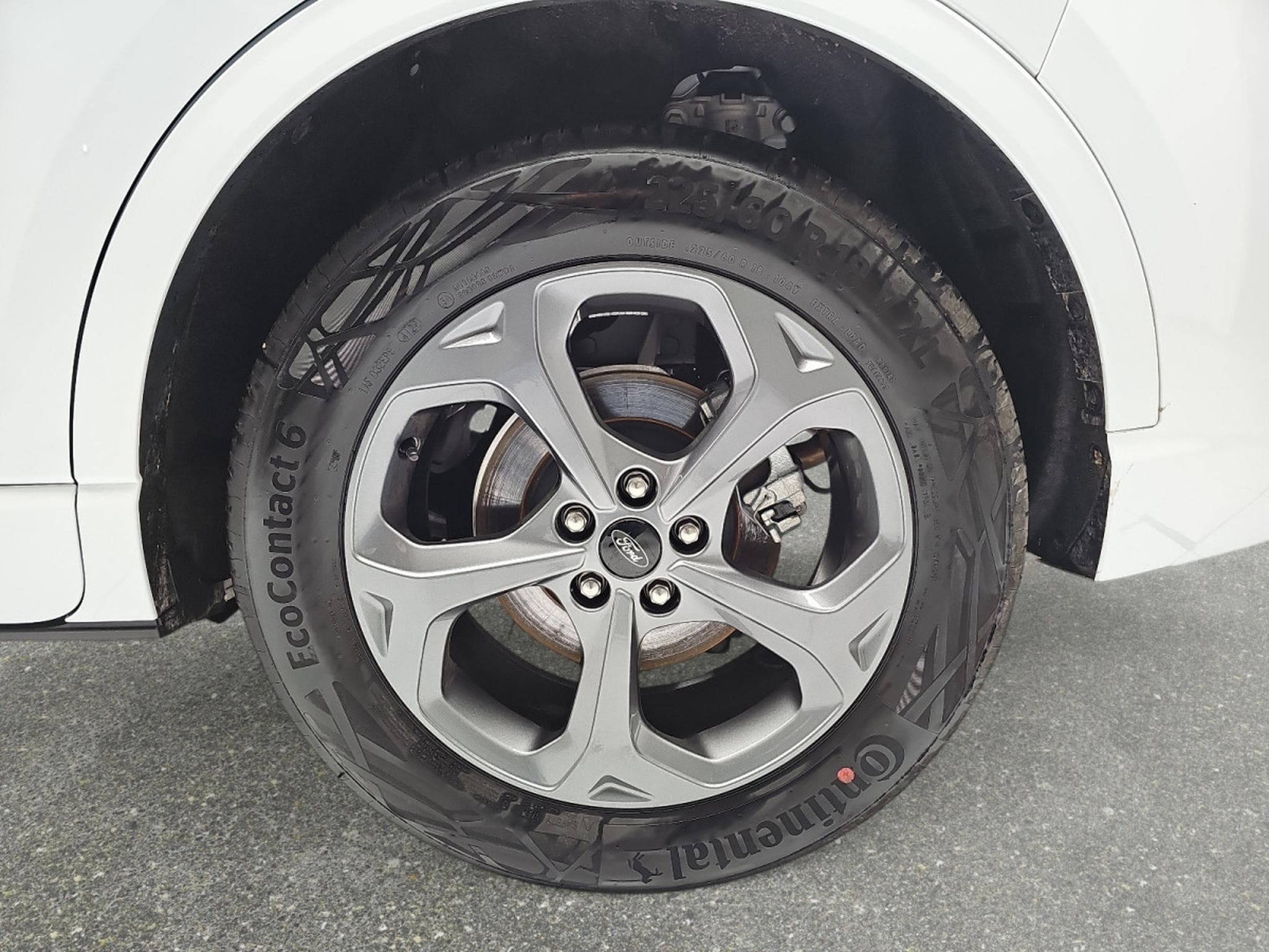 Ford Kuga 1.5 EcoBoost 186 Auto ST-Line (2025) - Photo 6